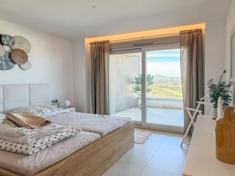 Wunderschöne 2-Zimmer-Wohnung mit 2 Bädern in Grand View – La Cala Golf
