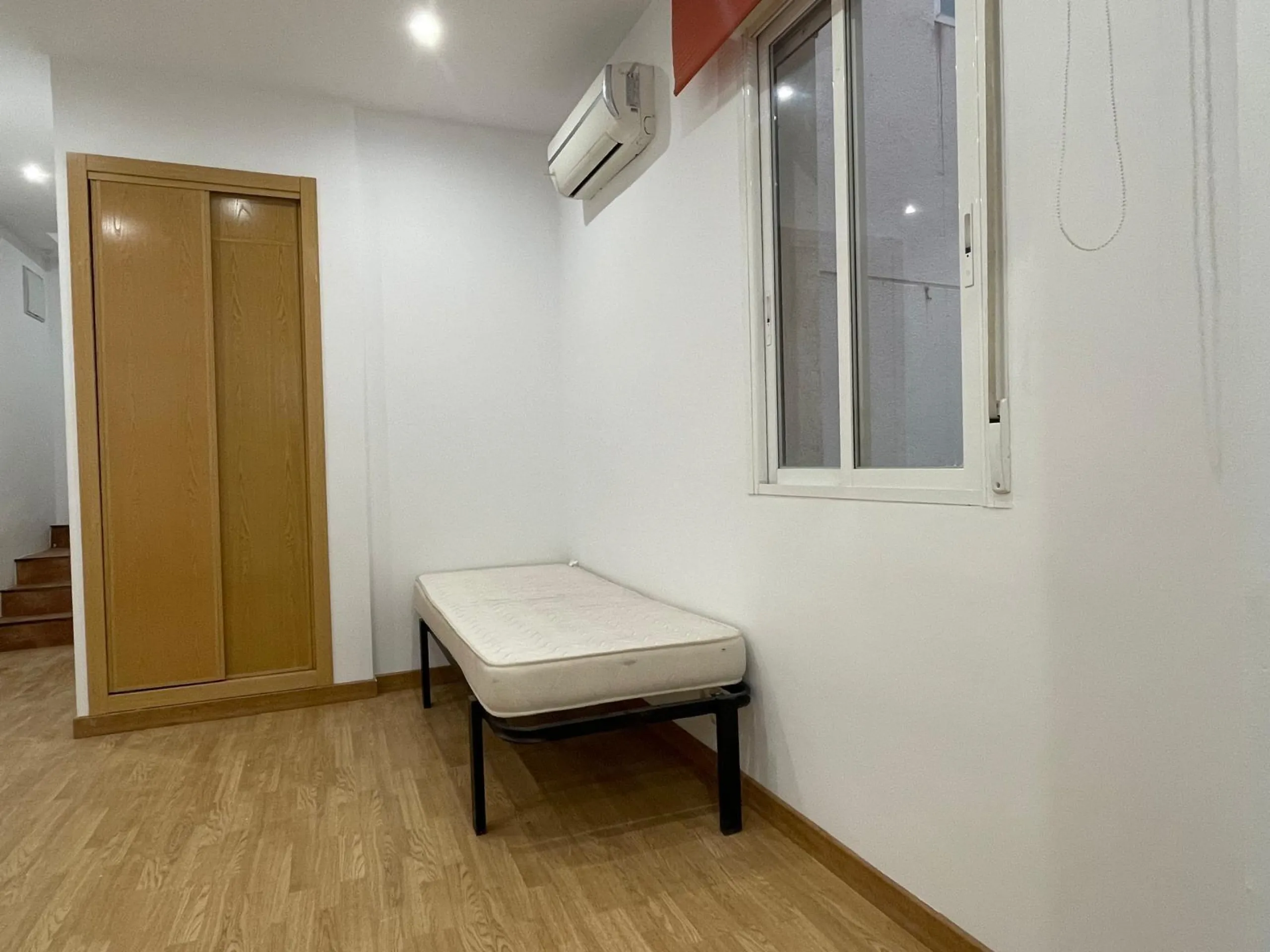 ESTUDIO REFORMADO Y AMUEBLADO EN LAVAPIÉS | MADRID CENTRO