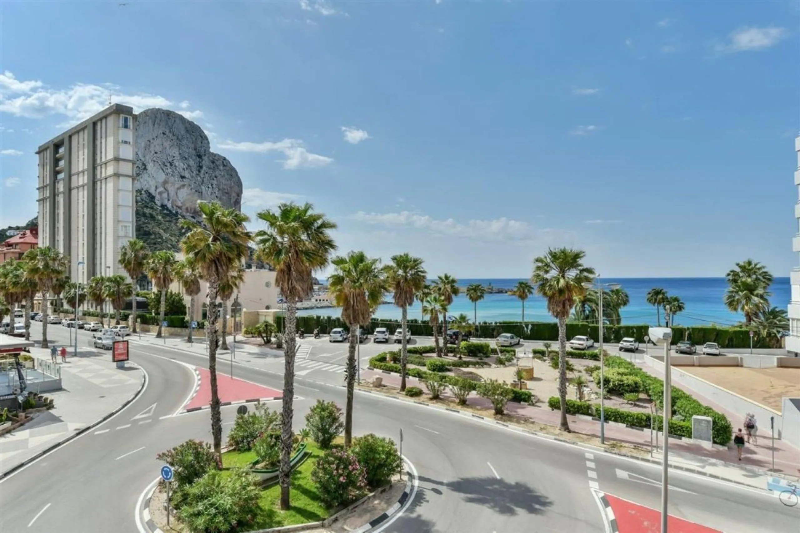 Exclusive apartment with panoramic sea views in Playa del Arenal Bol, Calpe