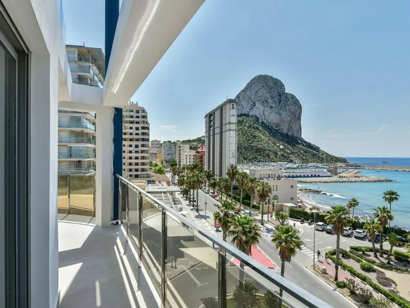 Exclusive apartment with panoramic sea views in Playa del Arenal Bol, Calpe