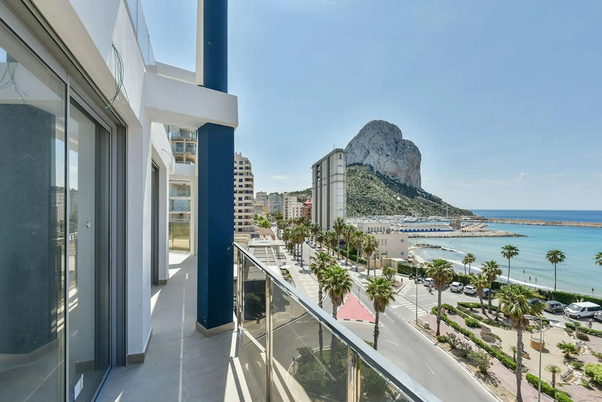 Exclusive apartment with panoramic sea views in Playa del Arenal Bol, Calpe