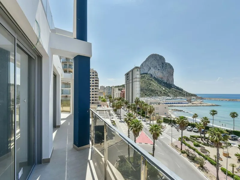 Exclusive apartment with panoramic sea views in Playa del Arenal Bol, Calpe