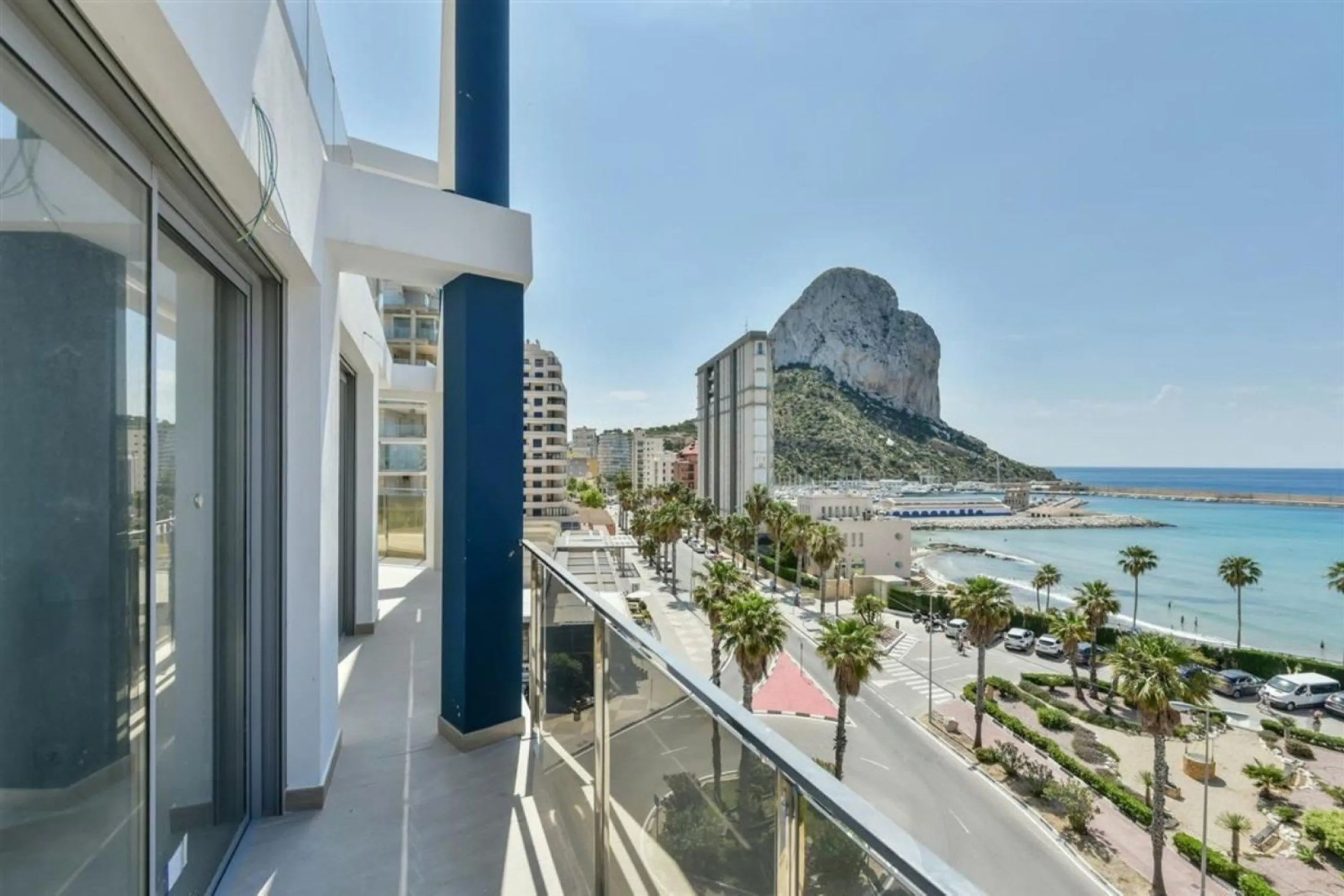 Exclusive apartment with panoramic sea views in Playa del Arenal Bol, Calpe
