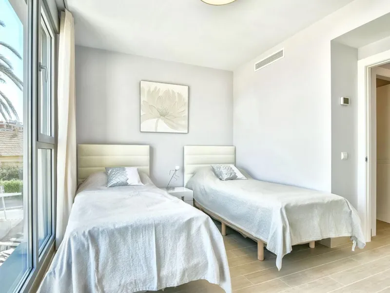 Exclusive apartment with panoramic sea views in Playa del Arenal Bol, Calpe