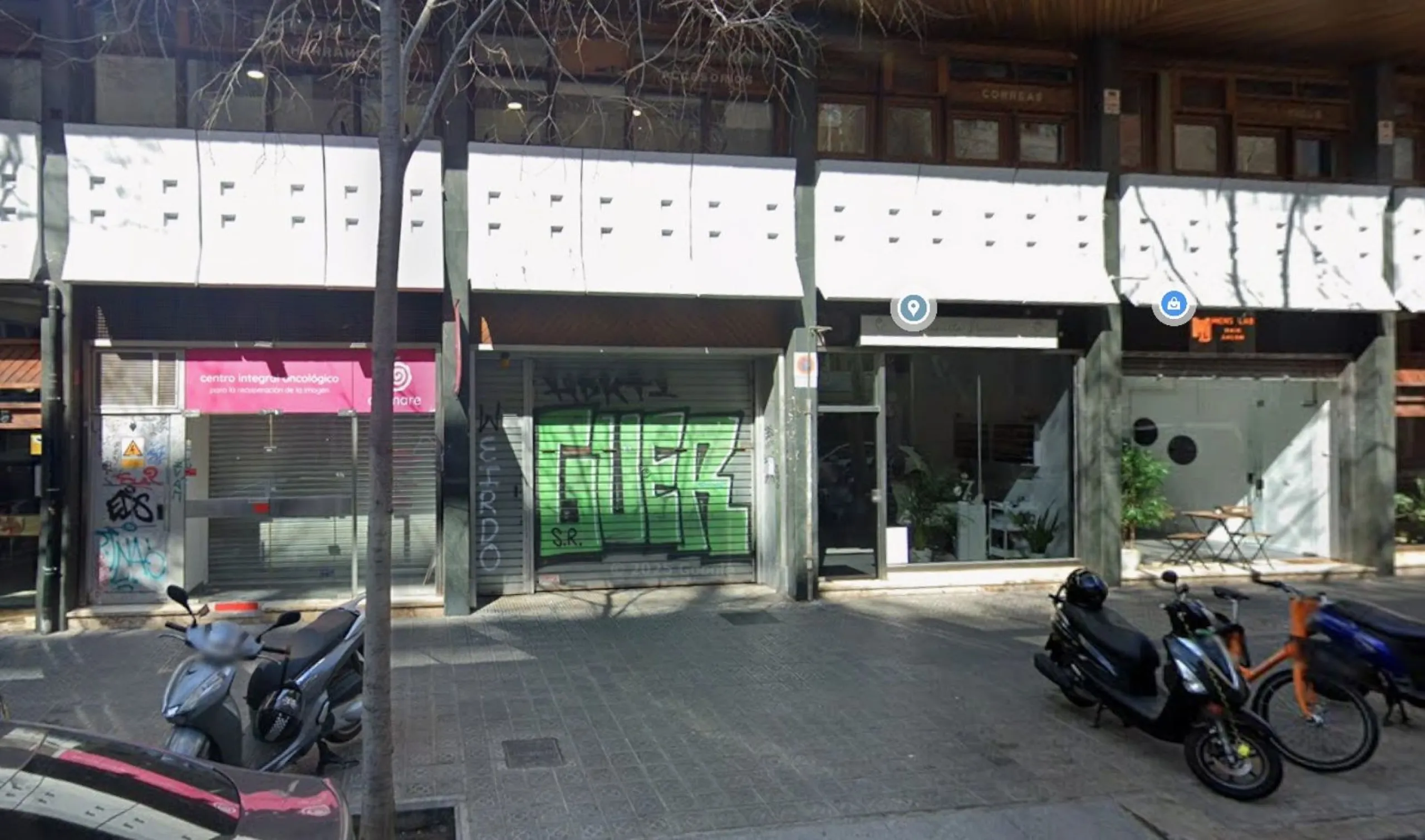 Conjunto de locales comerciales en Eixample, Barcelona