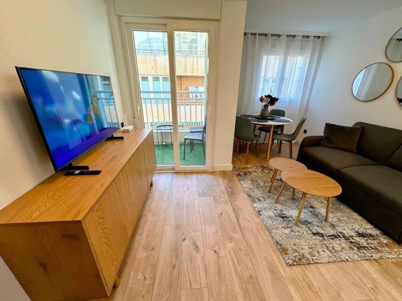 Exclusive apartment with brand new renovation: 2 bedrooms, 550 m from the beach