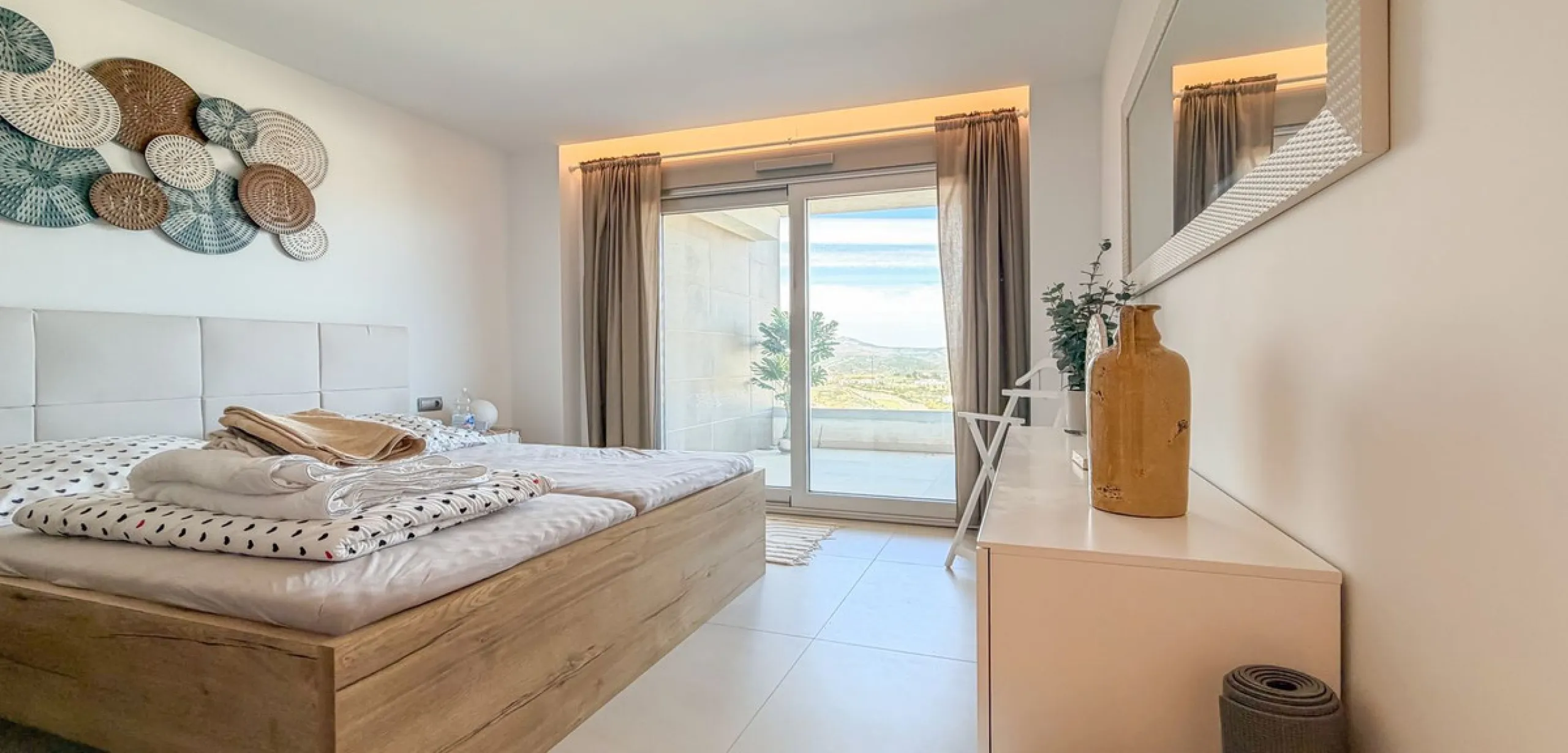 Wunderschöne 2-Zimmer-Wohnung mit 2 Bädern in Grand View – La Cala Golf
