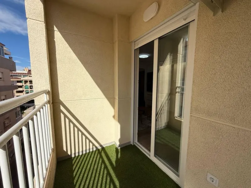 Exclusive apartment with brand new renovation: 2 bedrooms, 550 m from the beach