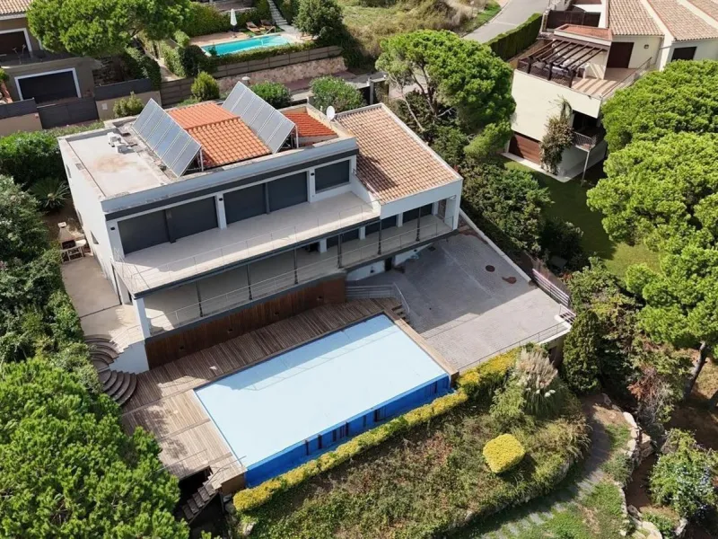 Contemporary Home with Sea Views in Sant Feliu de Guíxols, Costa Brava