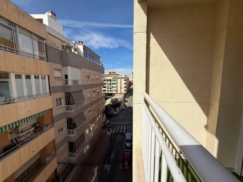 Exclusive apartment with brand new renovation: 2 bedrooms, 550 m from the beach