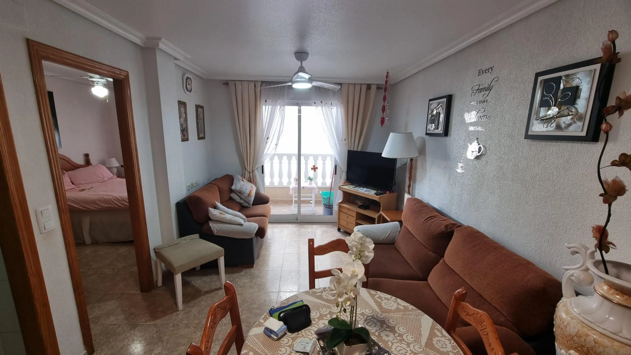 Encantador Apartamento en Playa del Cura, Torrevieja - A un Paso del Mar