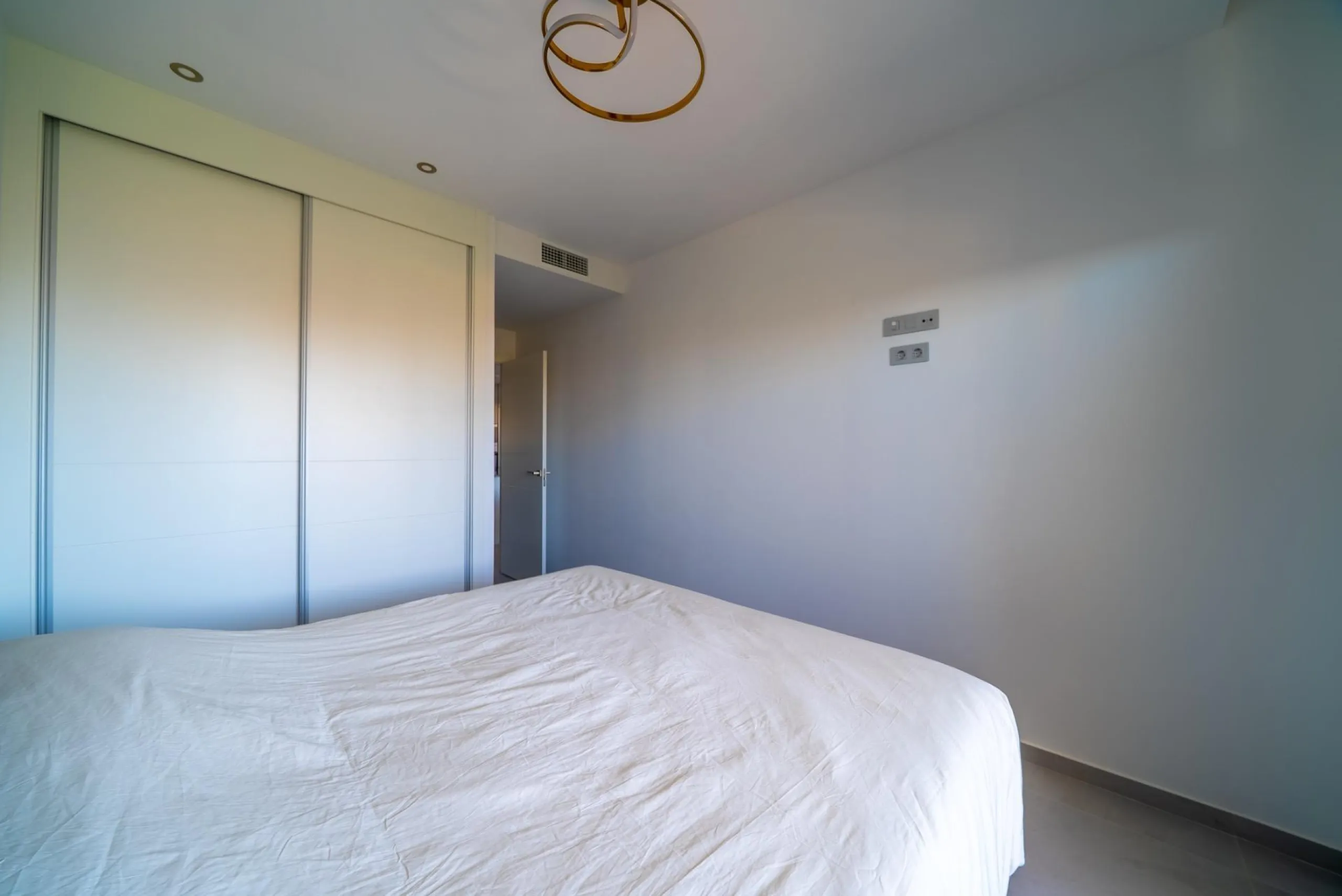 Excelente nuevo apartamento con vistas panorámicas en Benidorm!