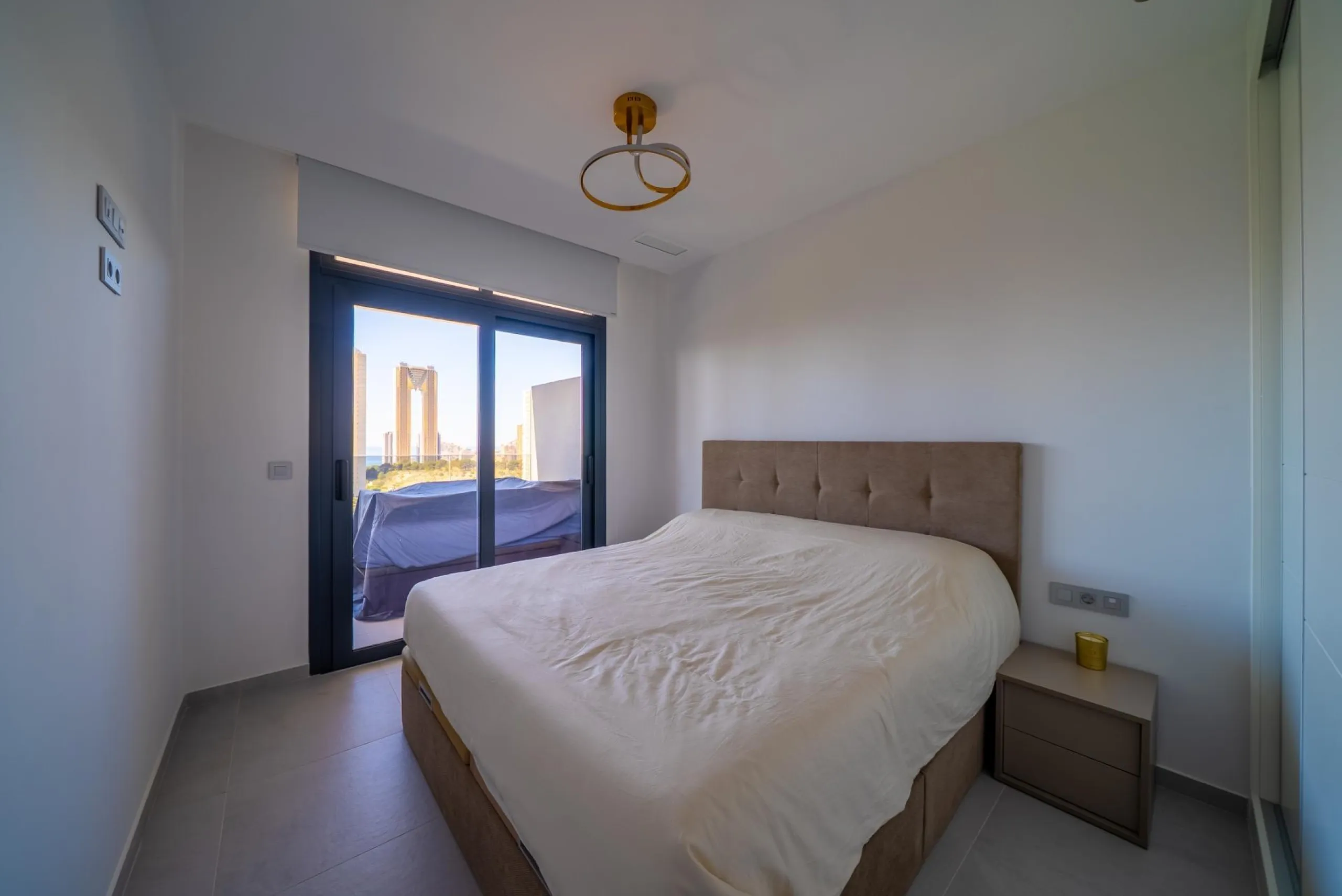 Excelente nuevo apartamento con vistas panorámicas en Benidorm!