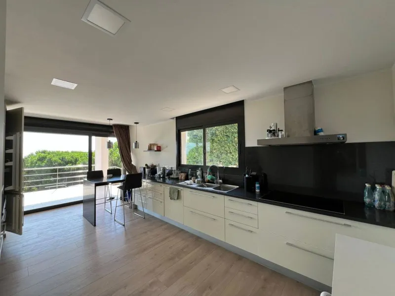 Vivienda contemporánea con vistas al mar en Sant Feliu de Guíxols, Costa Brava