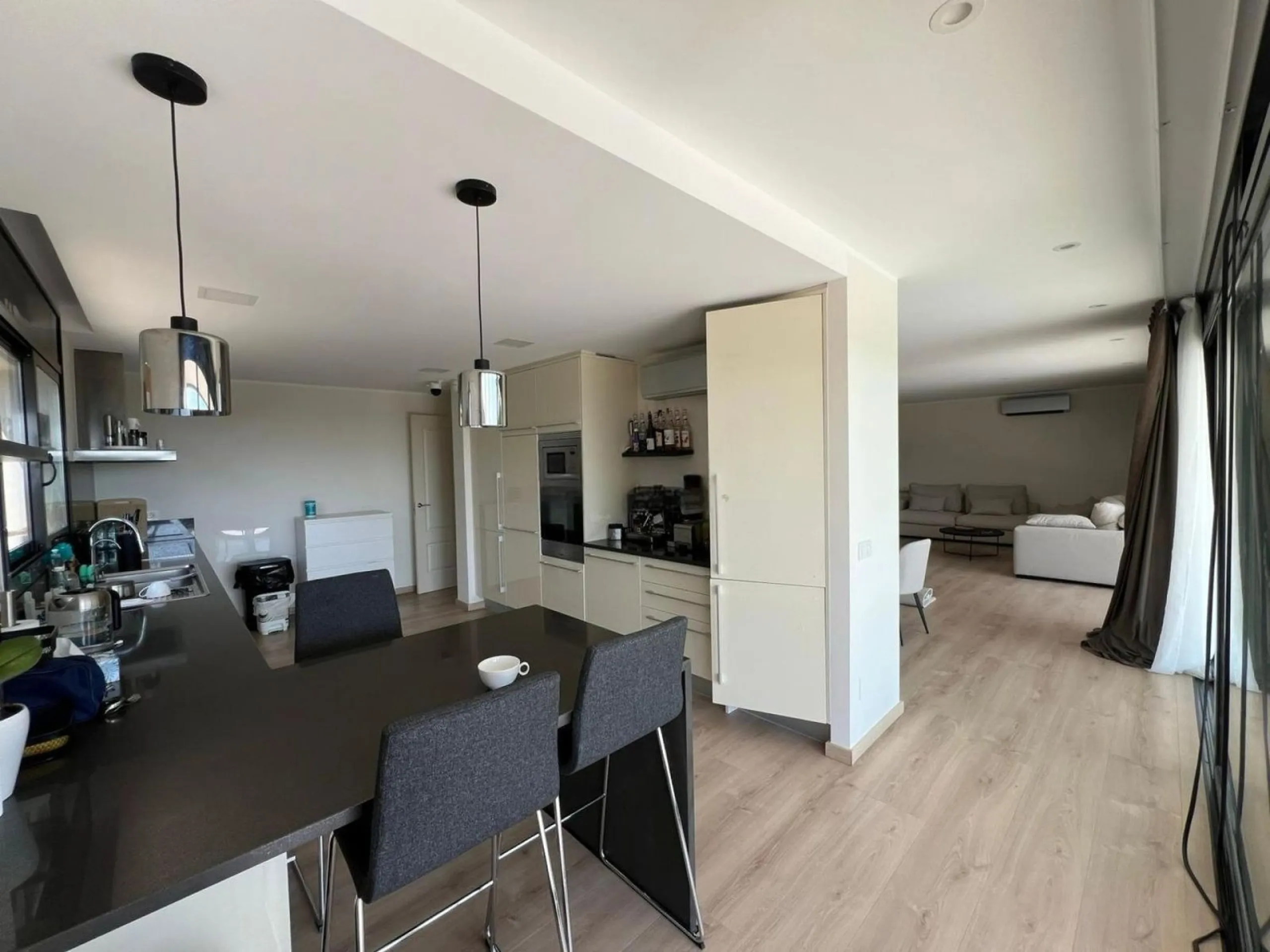 Vivienda contemporánea con vistas al mar en Sant Feliu de Guíxols, Costa Brava