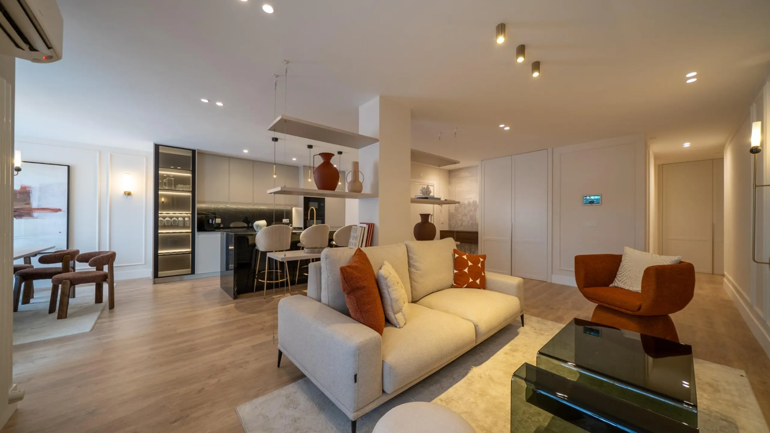 EXCLUSIVO PISO DE LUJO COMPLETAMENTE REFORMADO EN EL BARRIO SALAMANCA