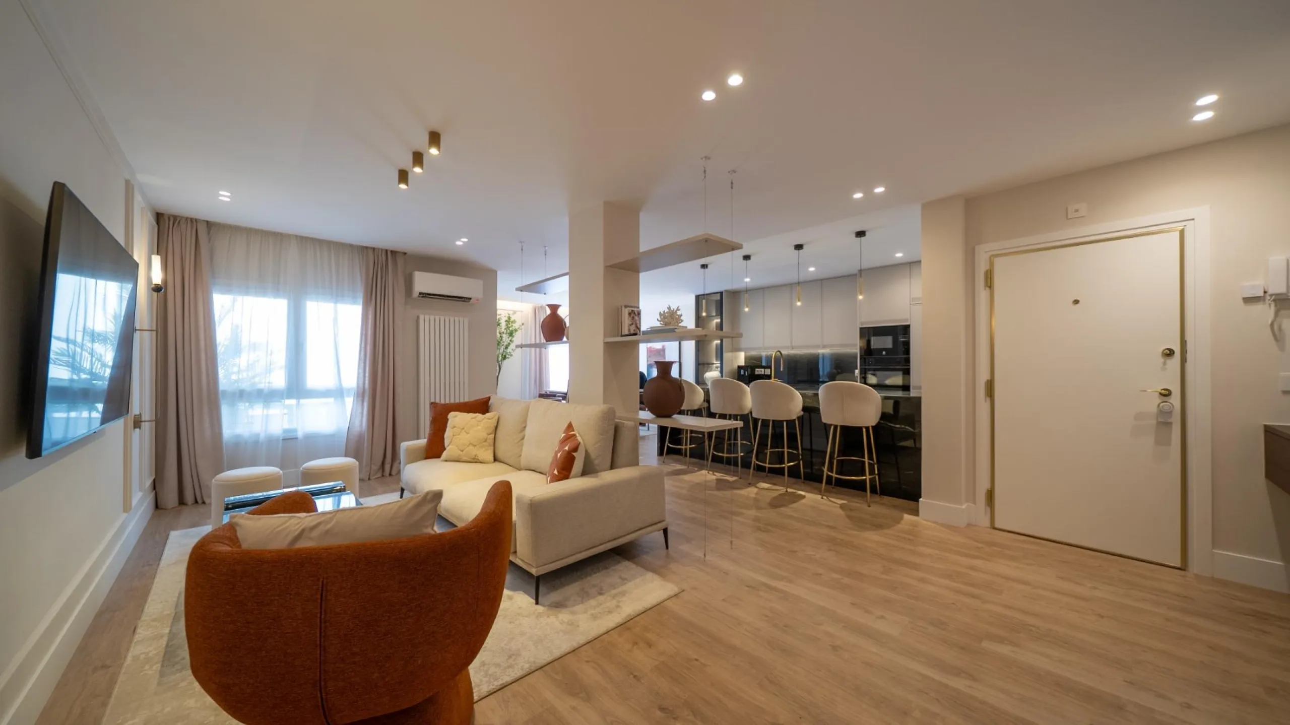 EXCLUSIVO PISO DE LUJO COMPLETAMENTE REFORMADO EN EL BARRIO SALAMANCA