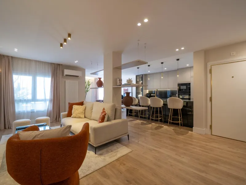 EXCLUSIVO PISO DE LUJO COMPLETAMENTE REFORMADO EN EL BARRIO SALAMANCA