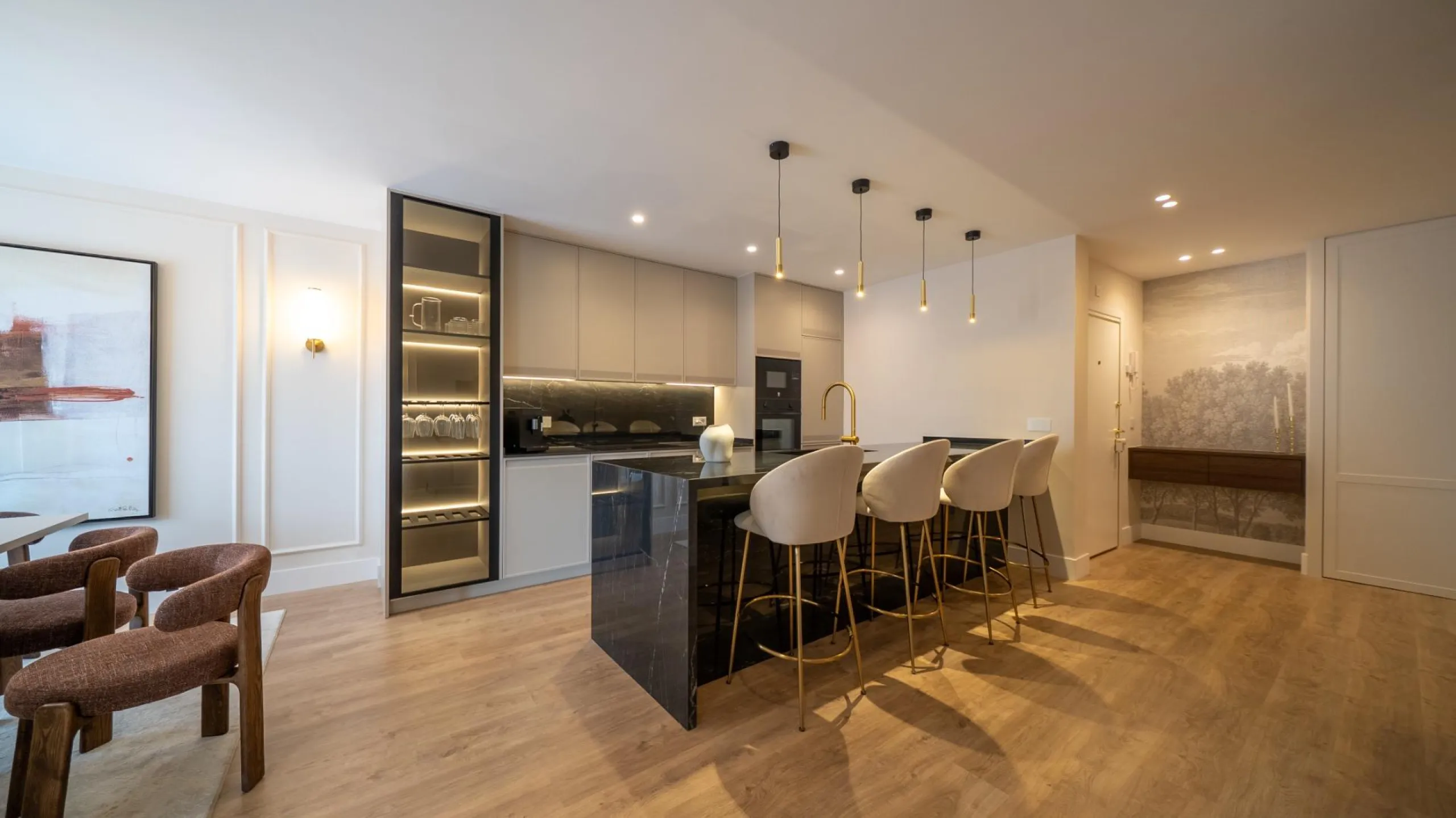 EXCLUSIVO PISO DE LUJO COMPLETAMENTE REFORMADO EN EL BARRIO SALAMANCA