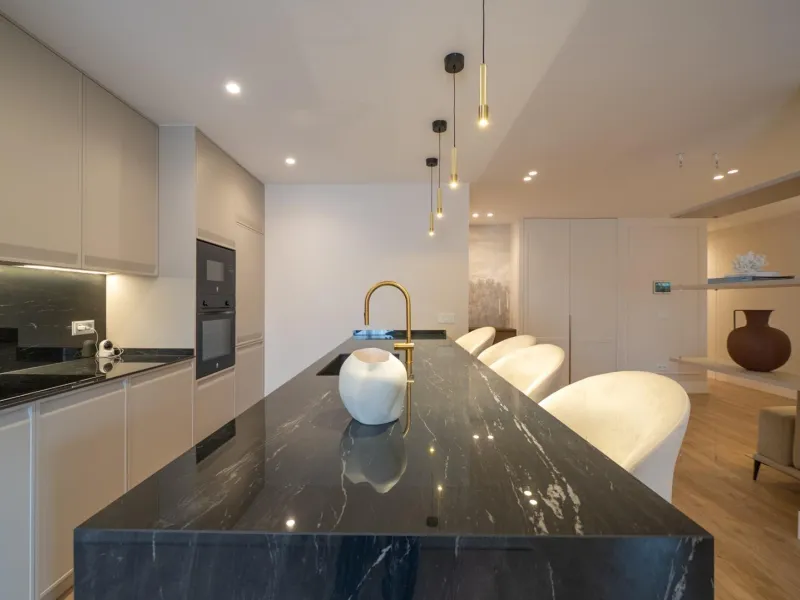EXCLUSIVO PISO DE LUJO COMPLETAMENTE REFORMADO EN EL BARRIO SALAMANCA