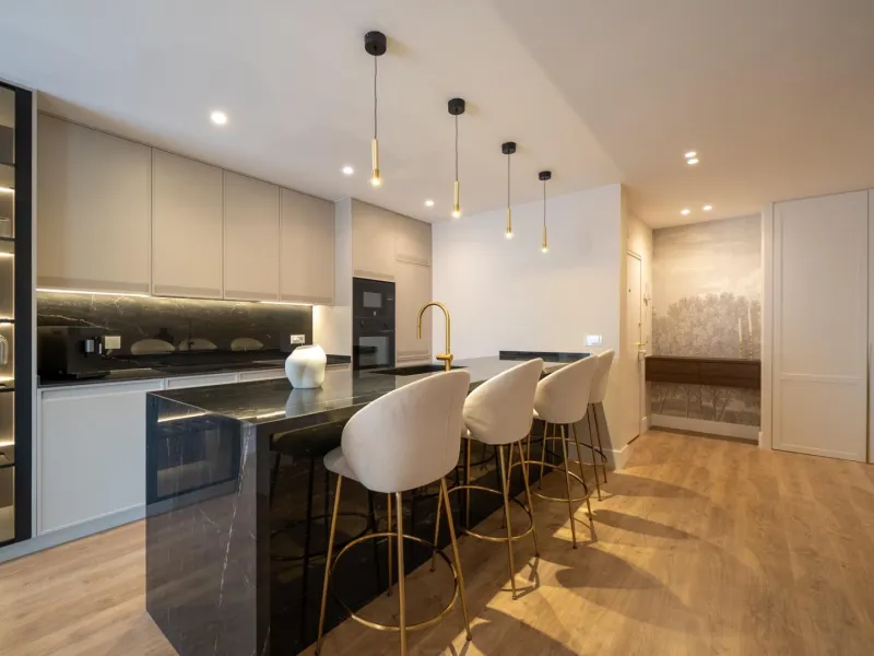 EXCLUSIVO PISO DE LUJO COMPLETAMENTE REFORMADO EN EL BARRIO SALAMANCA