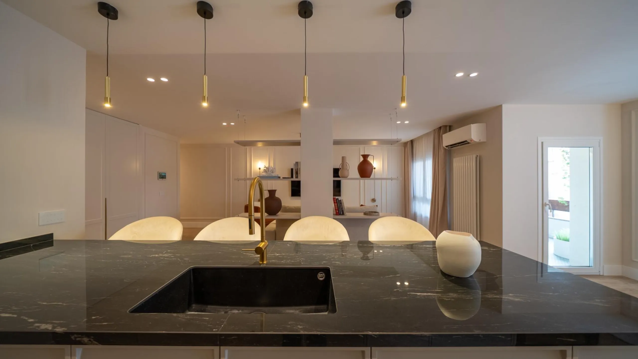 EXCLUSIVO PISO DE LUJO COMPLETAMENTE REFORMADO EN EL BARRIO SALAMANCA