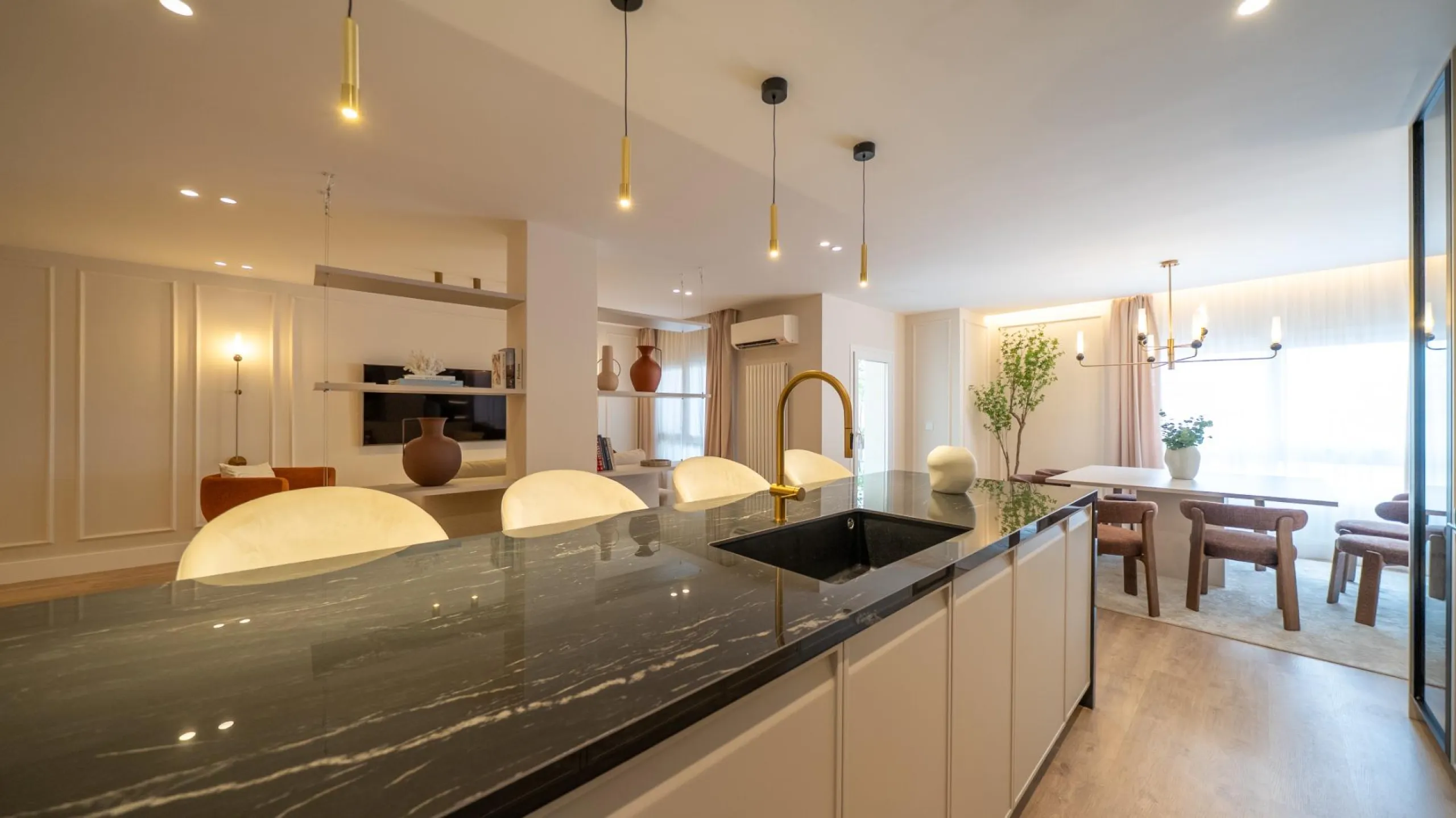 EXCLUSIVO PISO DE LUJO COMPLETAMENTE REFORMADO EN EL BARRIO SALAMANCA