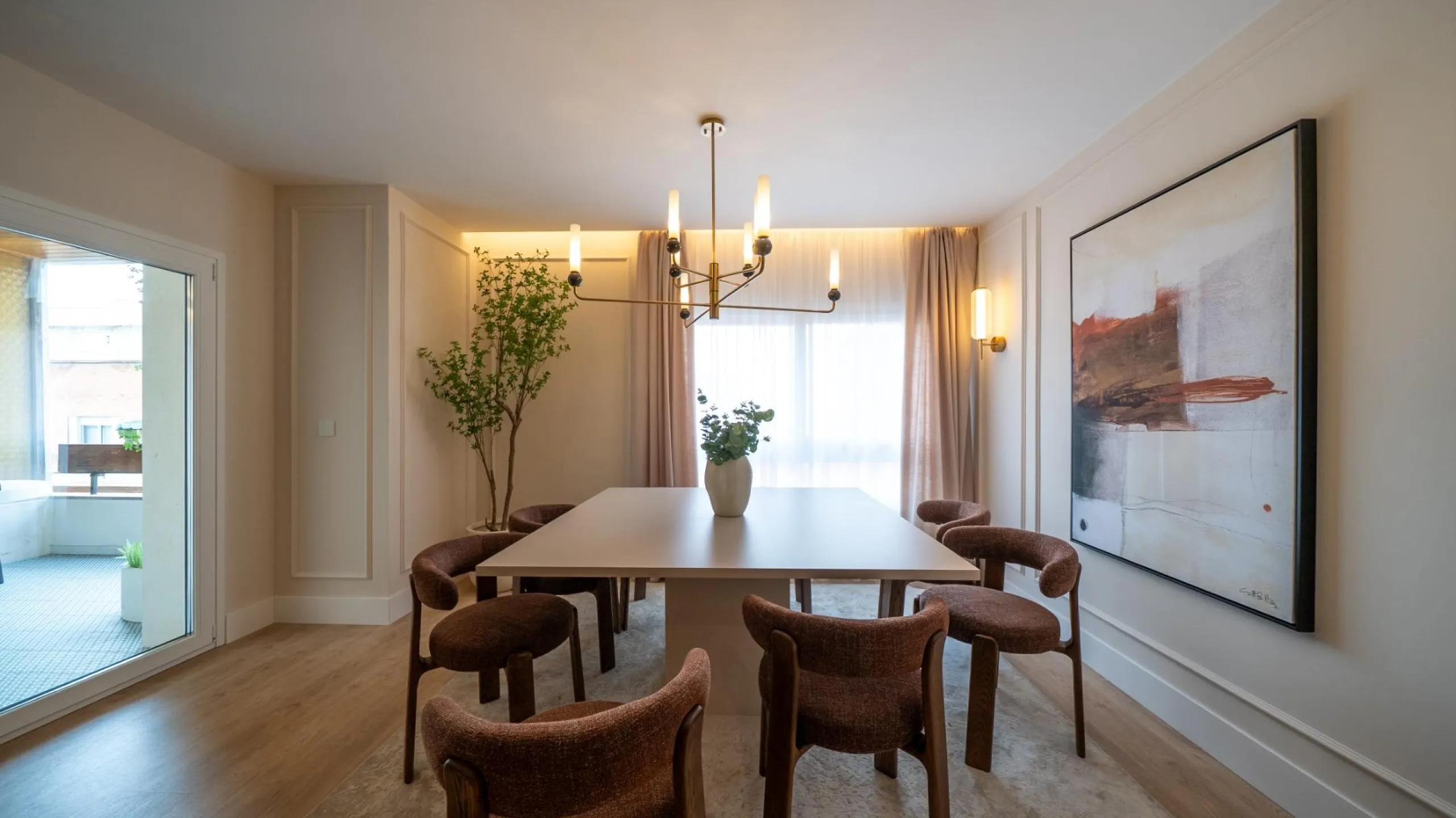 EXCLUSIVO PISO DE LUJO COMPLETAMENTE REFORMADO EN EL BARRIO SALAMANCA