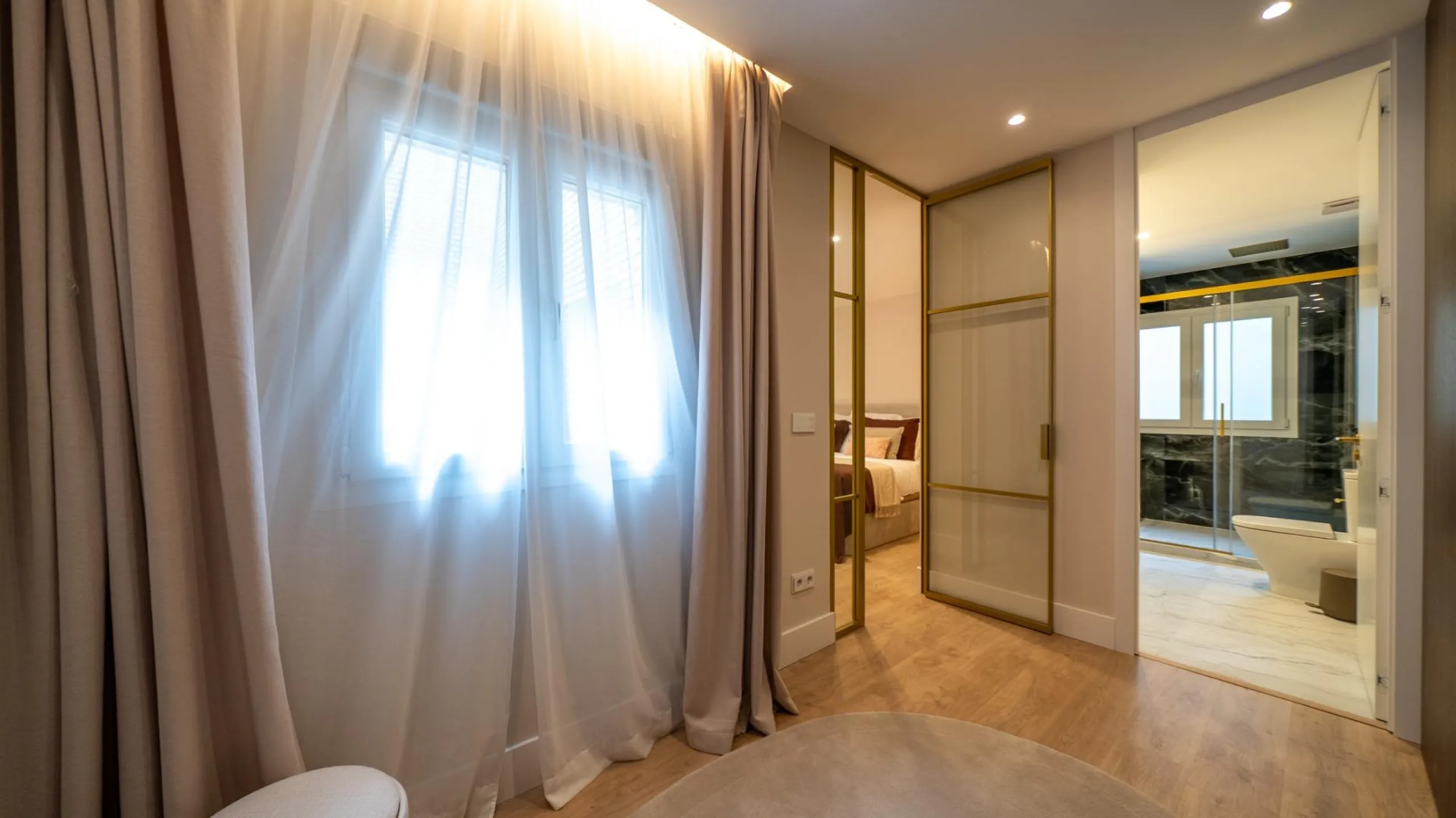 EXCLUSIVO PISO DE LUJO COMPLETAMENTE REFORMADO EN EL BARRIO SALAMANCA