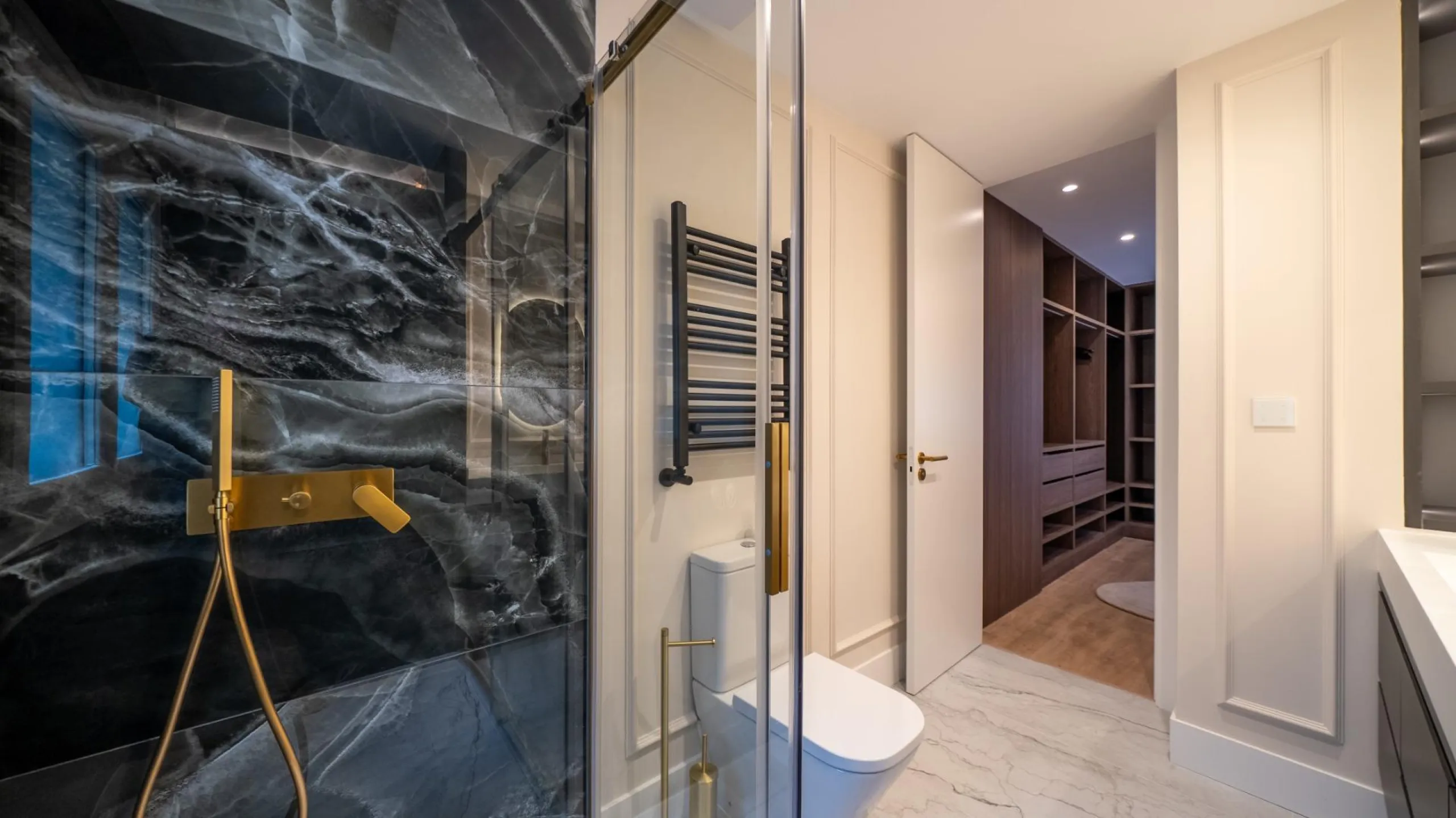 EXCLUSIVO PISO DE LUJO COMPLETAMENTE REFORMADO EN EL BARRIO SALAMANCA