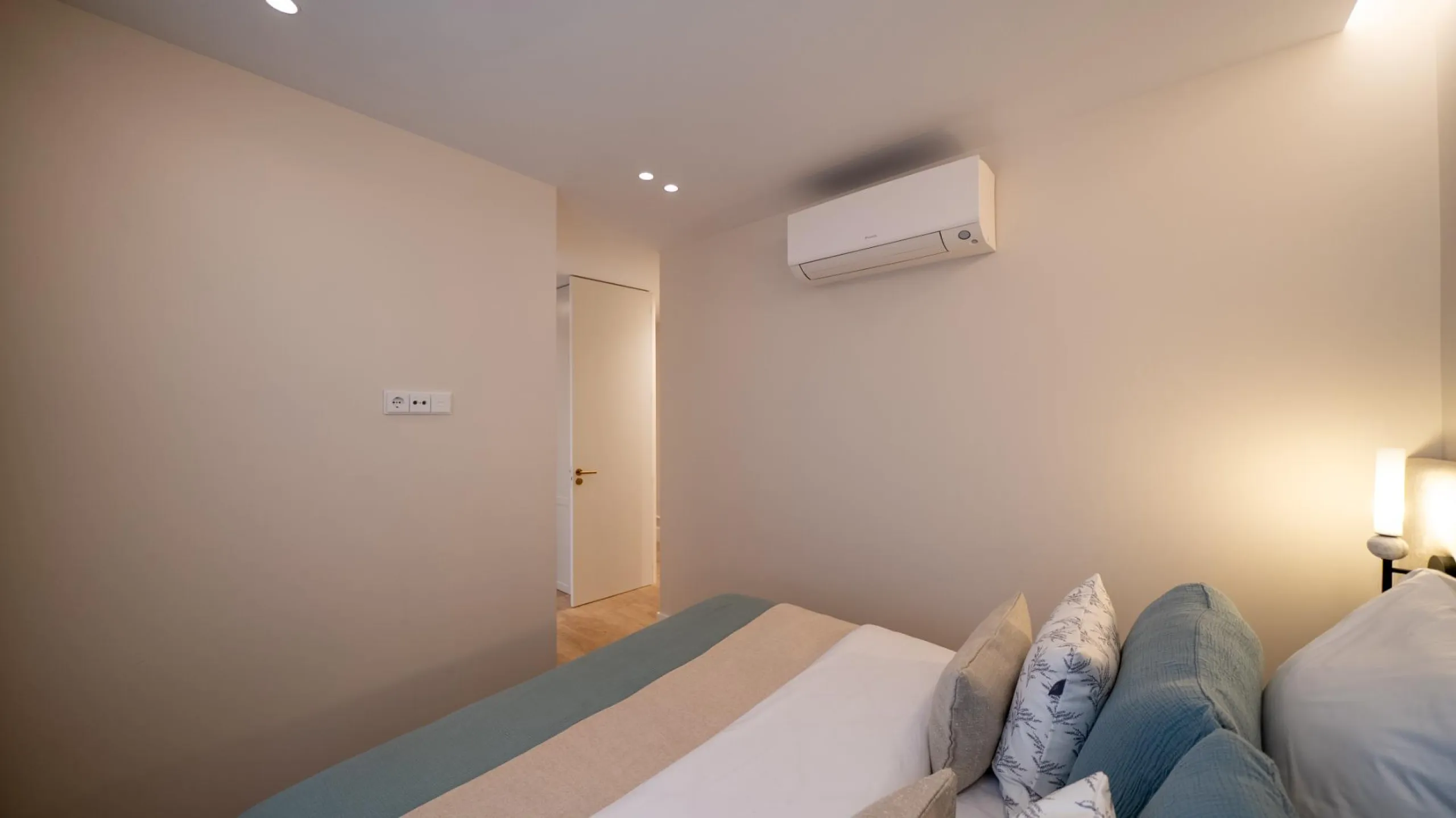 EXCLUSIVO PISO DE LUJO COMPLETAMENTE REFORMADO EN EL BARRIO SALAMANCA