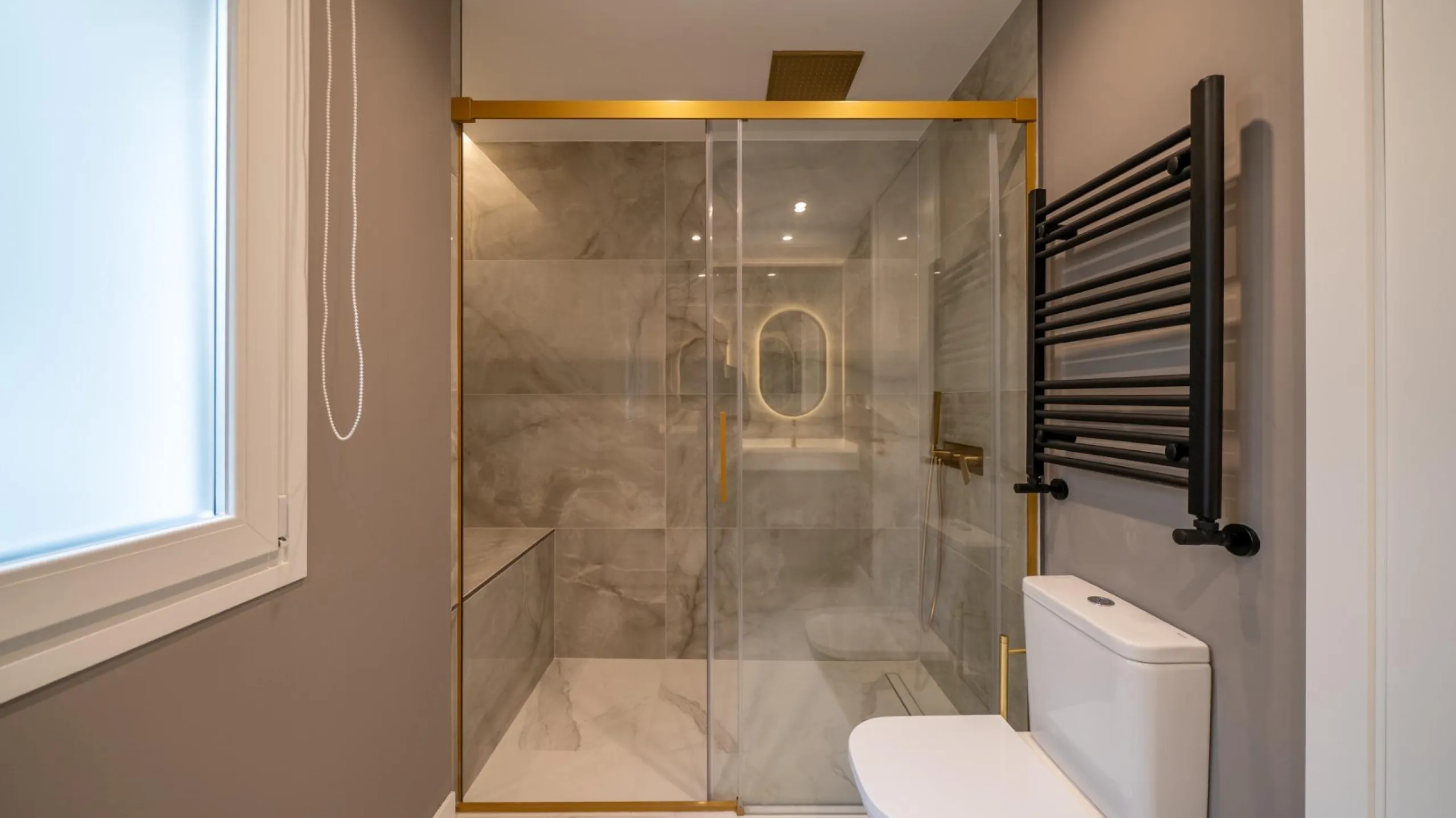 EXCLUSIVO PISO DE LUJO COMPLETAMENTE REFORMADO EN EL BARRIO SALAMANCA