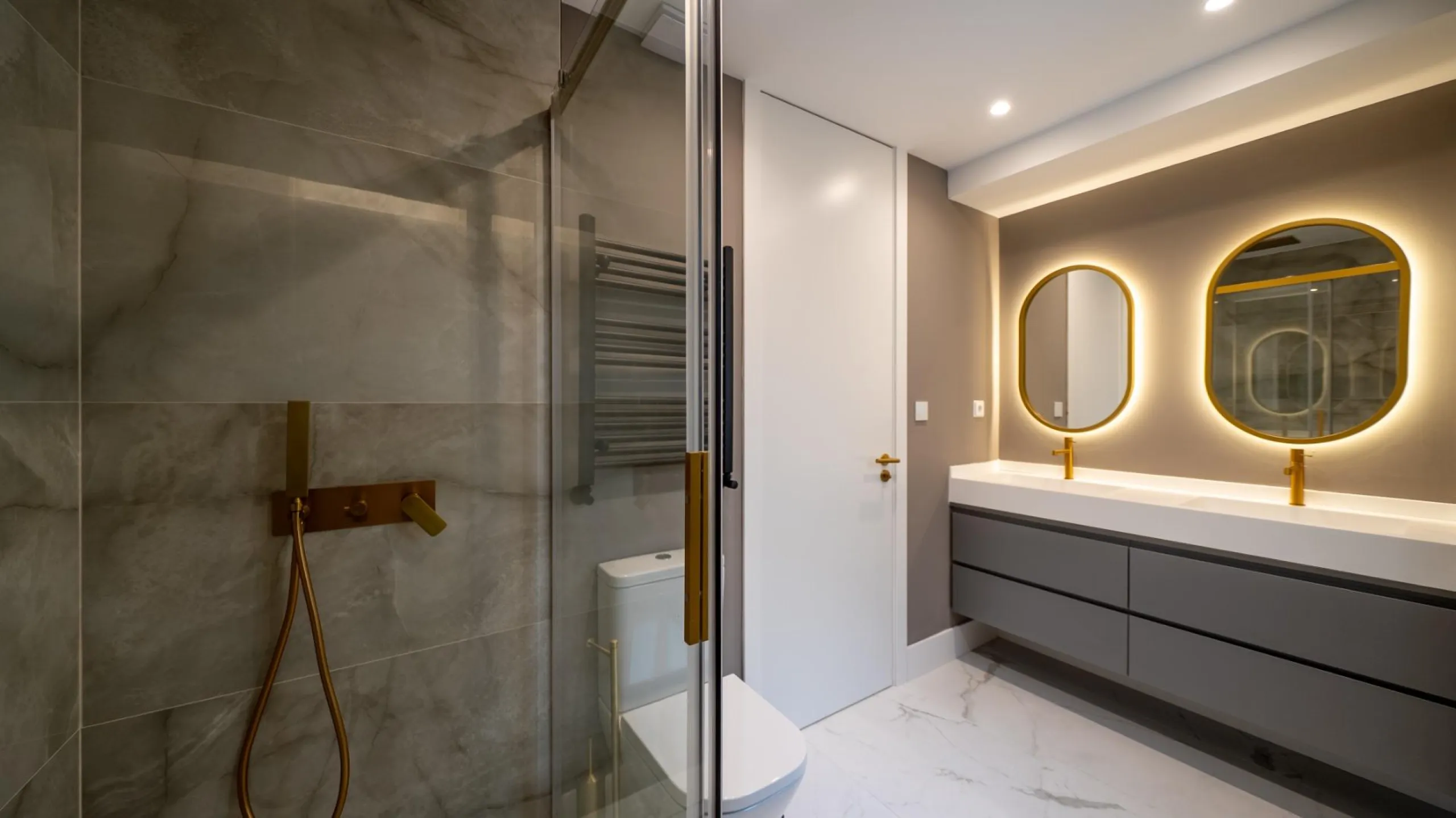 EXCLUSIVO PISO DE LUJO COMPLETAMENTE REFORMADO EN EL BARRIO SALAMANCA