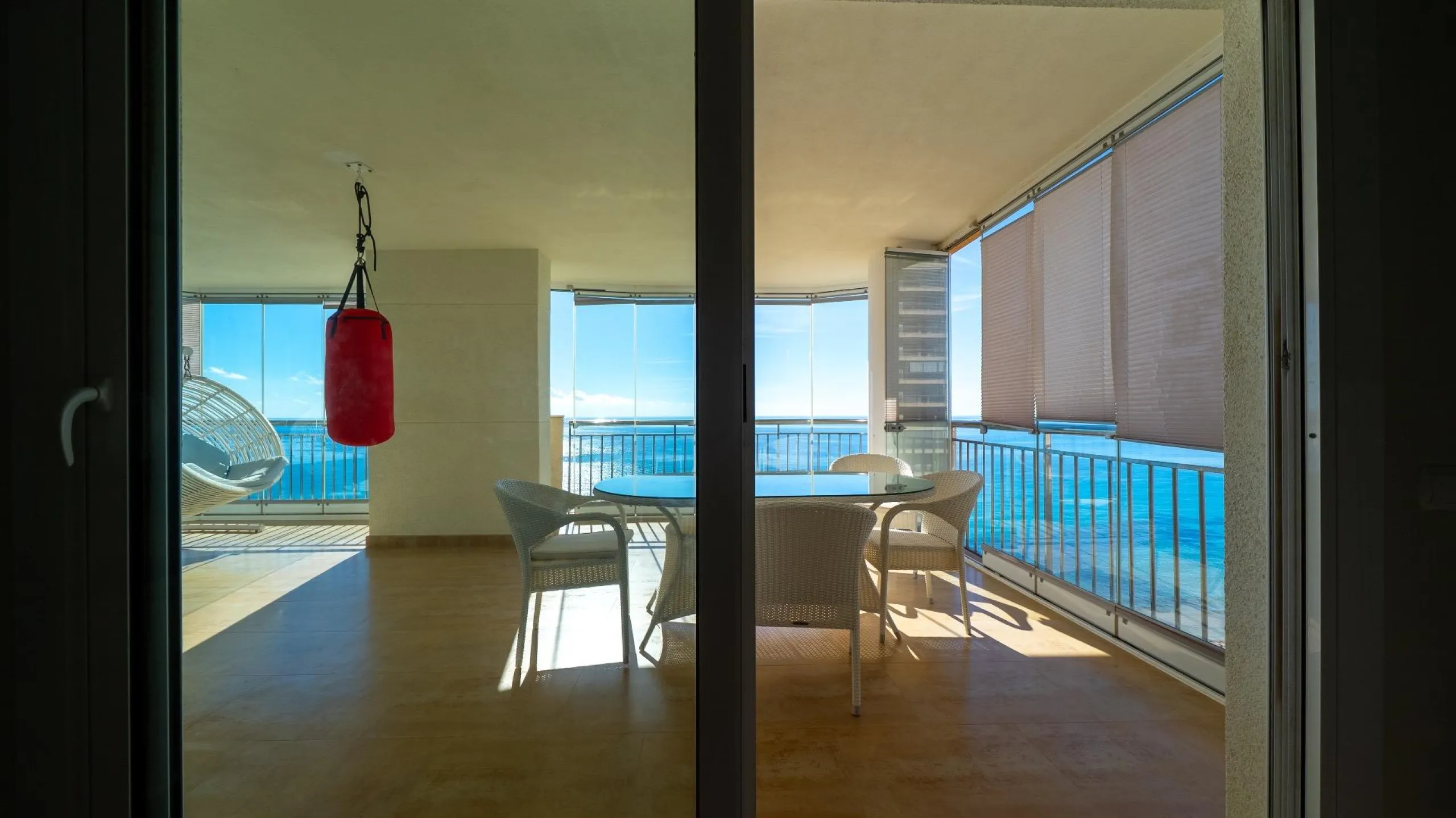 Ground Floor Apartment with Impressive Terrace and Sea Views