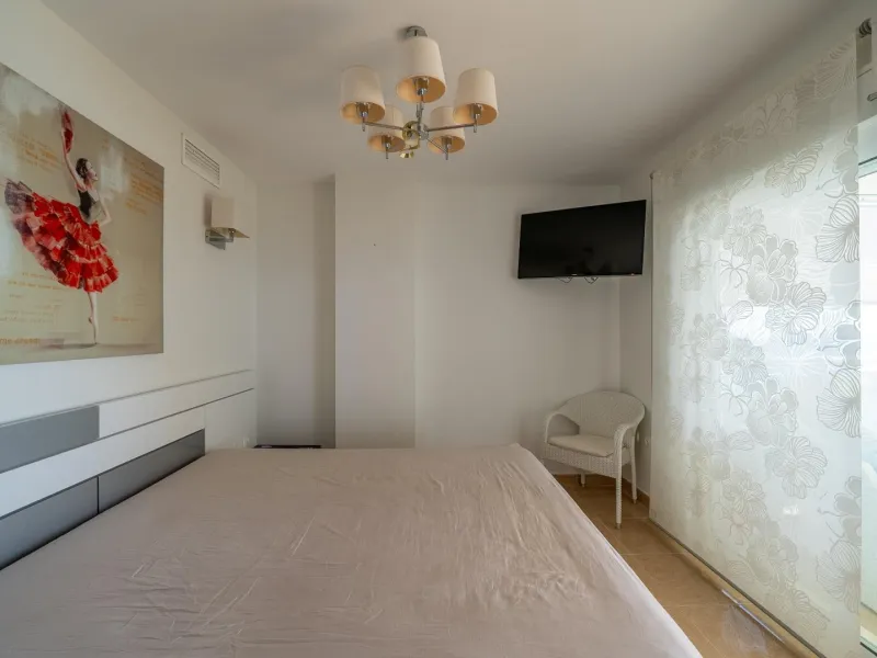 Ground Floor Apartment with Impressive Terrace and Sea Views