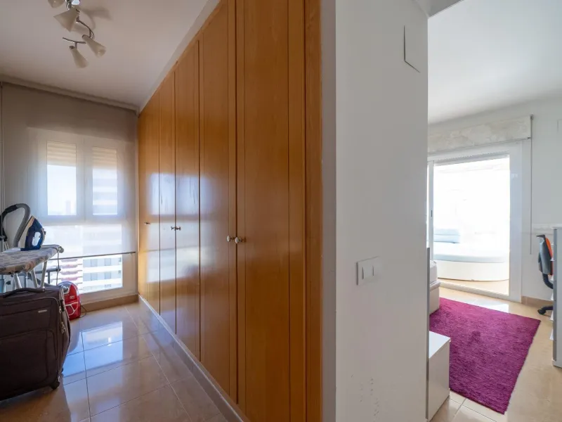 Ground Floor Apartment with Impressive Terrace and Sea Views