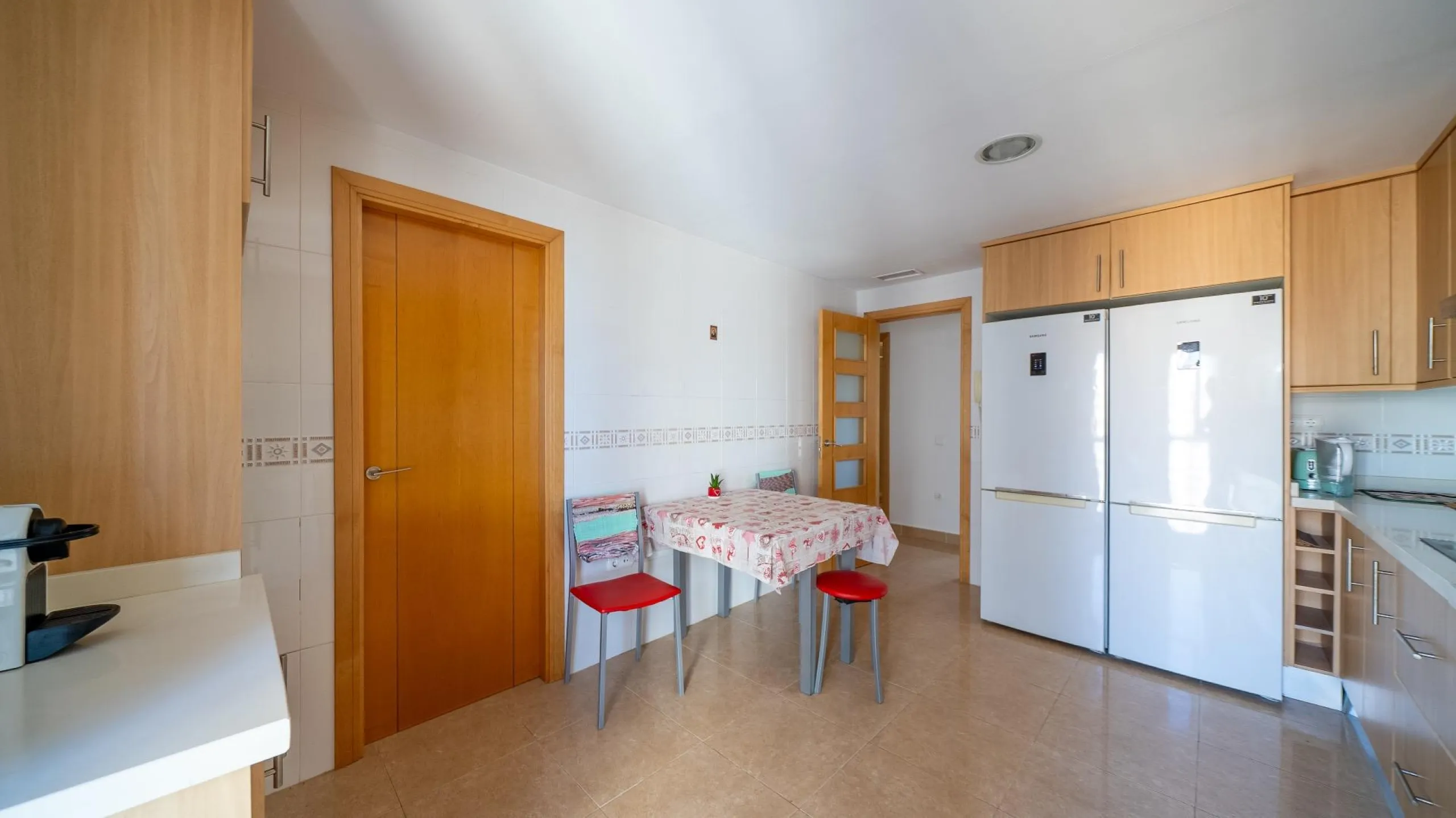 Ground Floor Apartment with Impressive Terrace and Sea Views