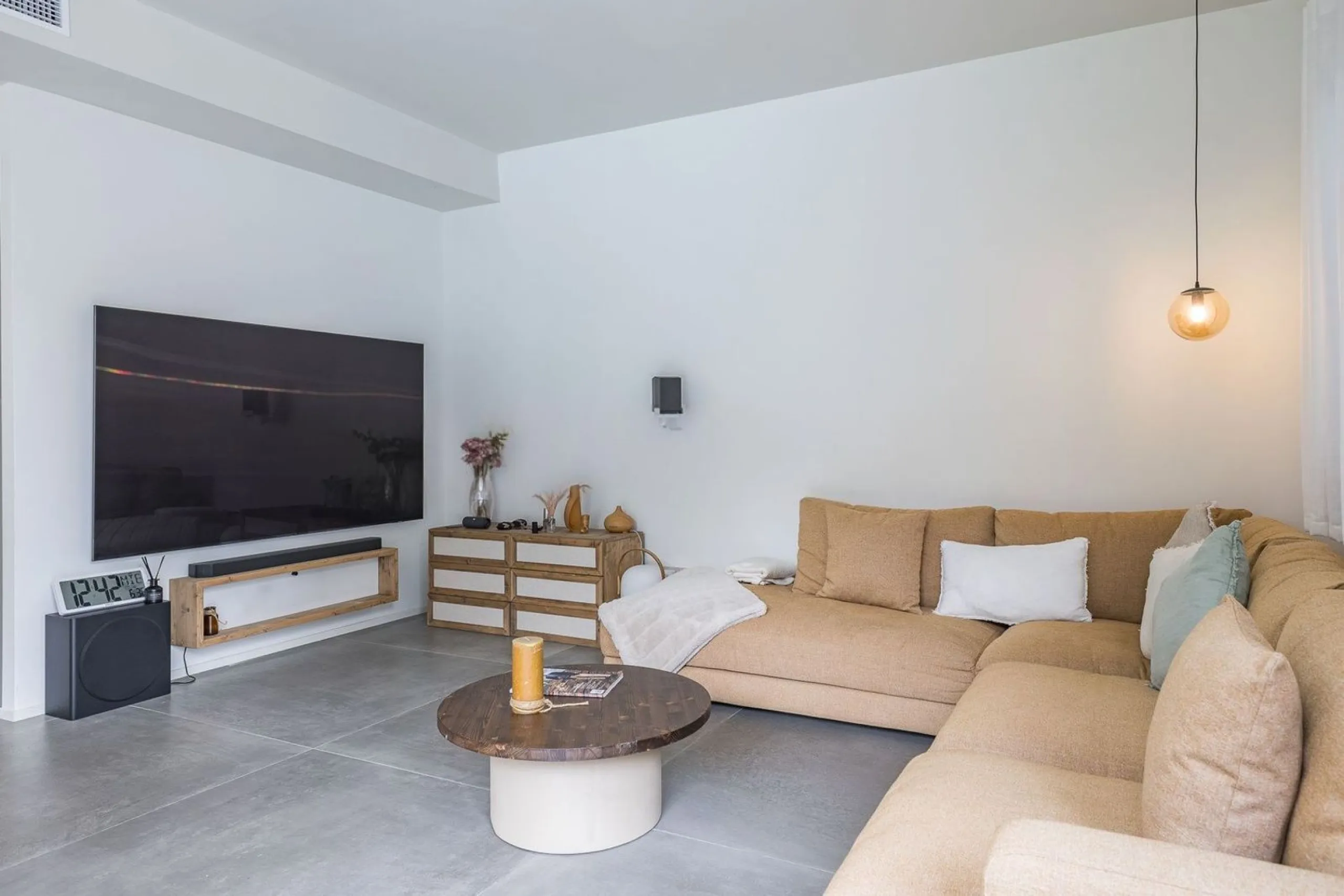 Renovated Semi-Detached Designer Home with Garden and Pool in Gava Mar, Barcelona