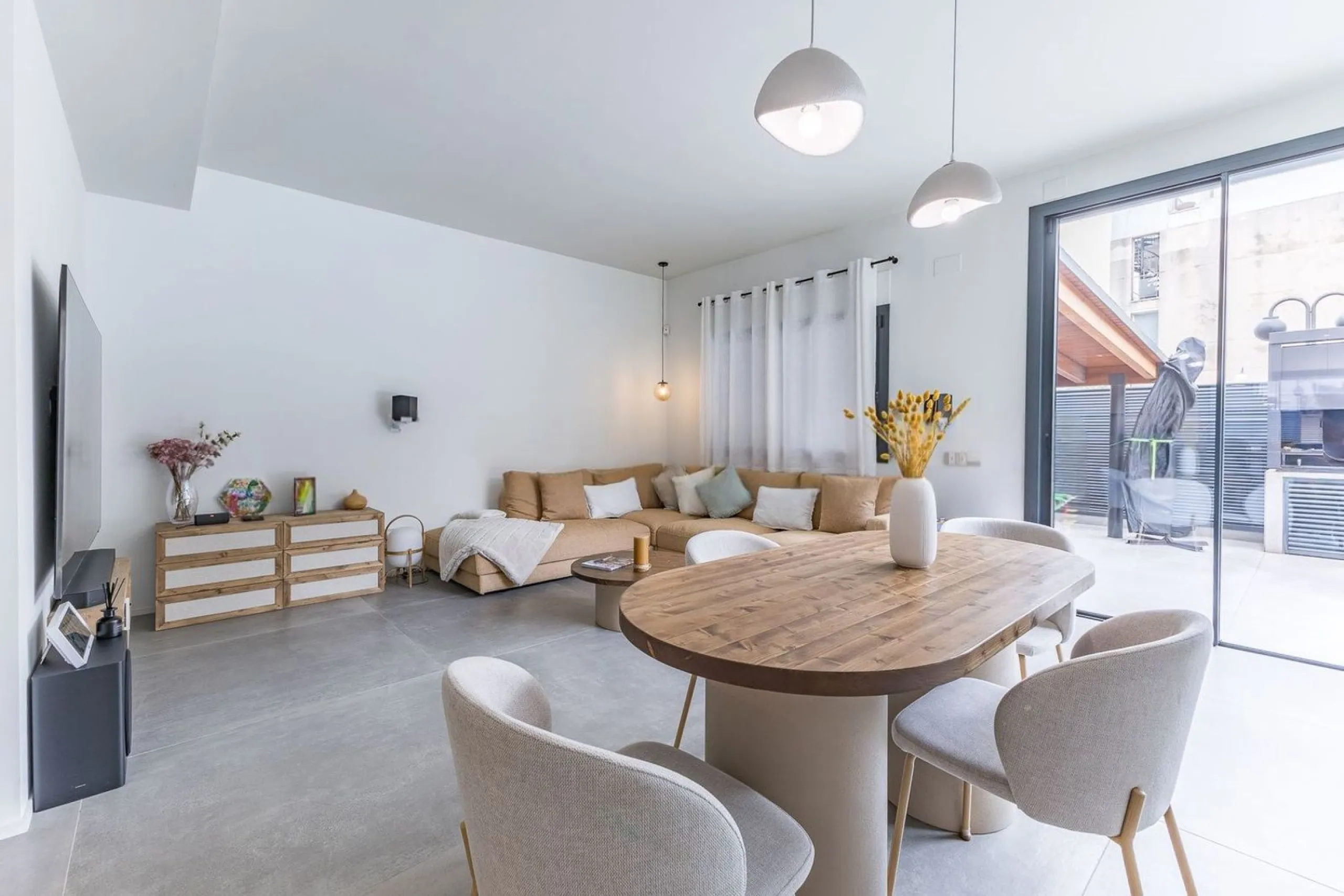 Renovated Semi-Detached Designer Home with Garden and Pool in Gava Mar, Barcelona