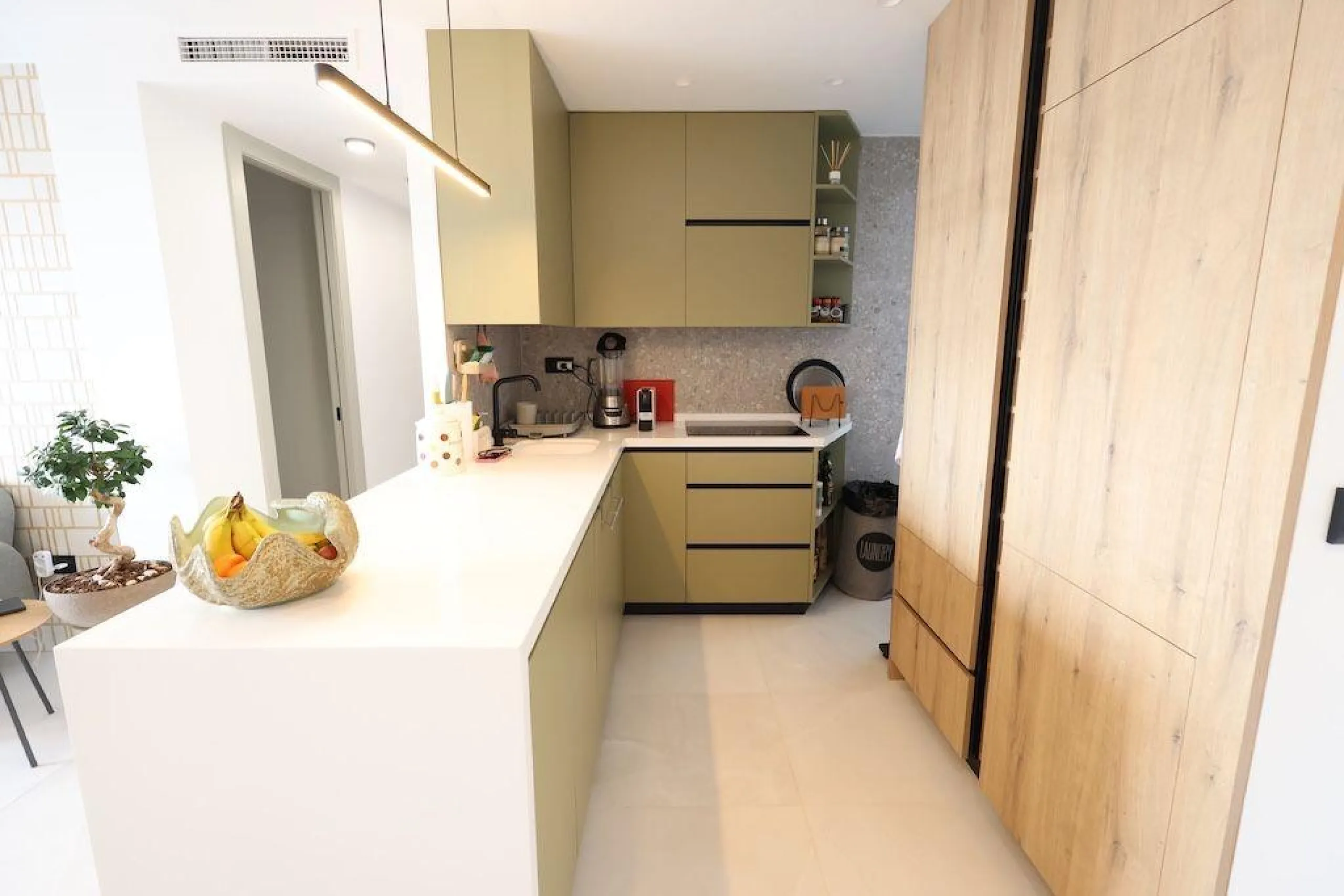 REFORMADO APARTAMENTO EN PILAR DE LA HORADADA. 3 DORM. 2 BAÑOS. SUPERFICIE 95 M2.