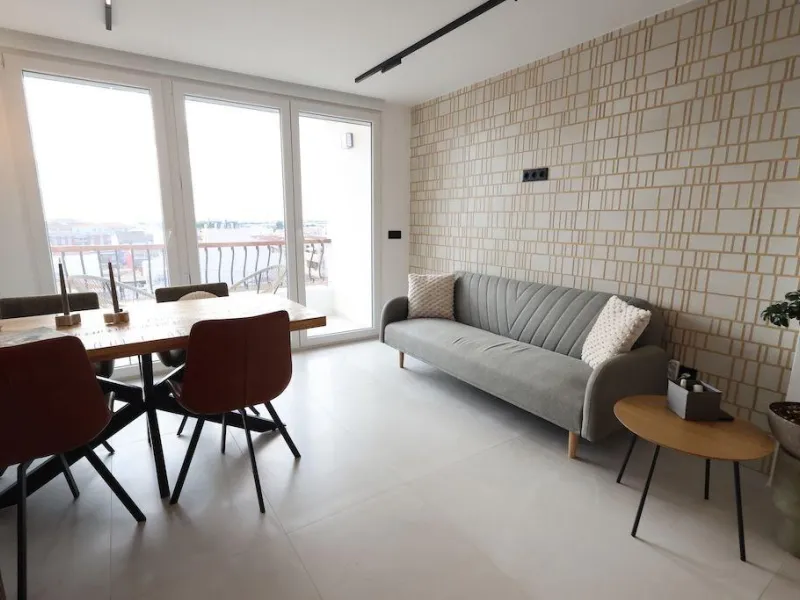 REFORMADO APARTAMENTO EN PILAR DE LA HORADADA. 3 DORM. 2 BAÑOS. SUPERFICIE 95 M2.