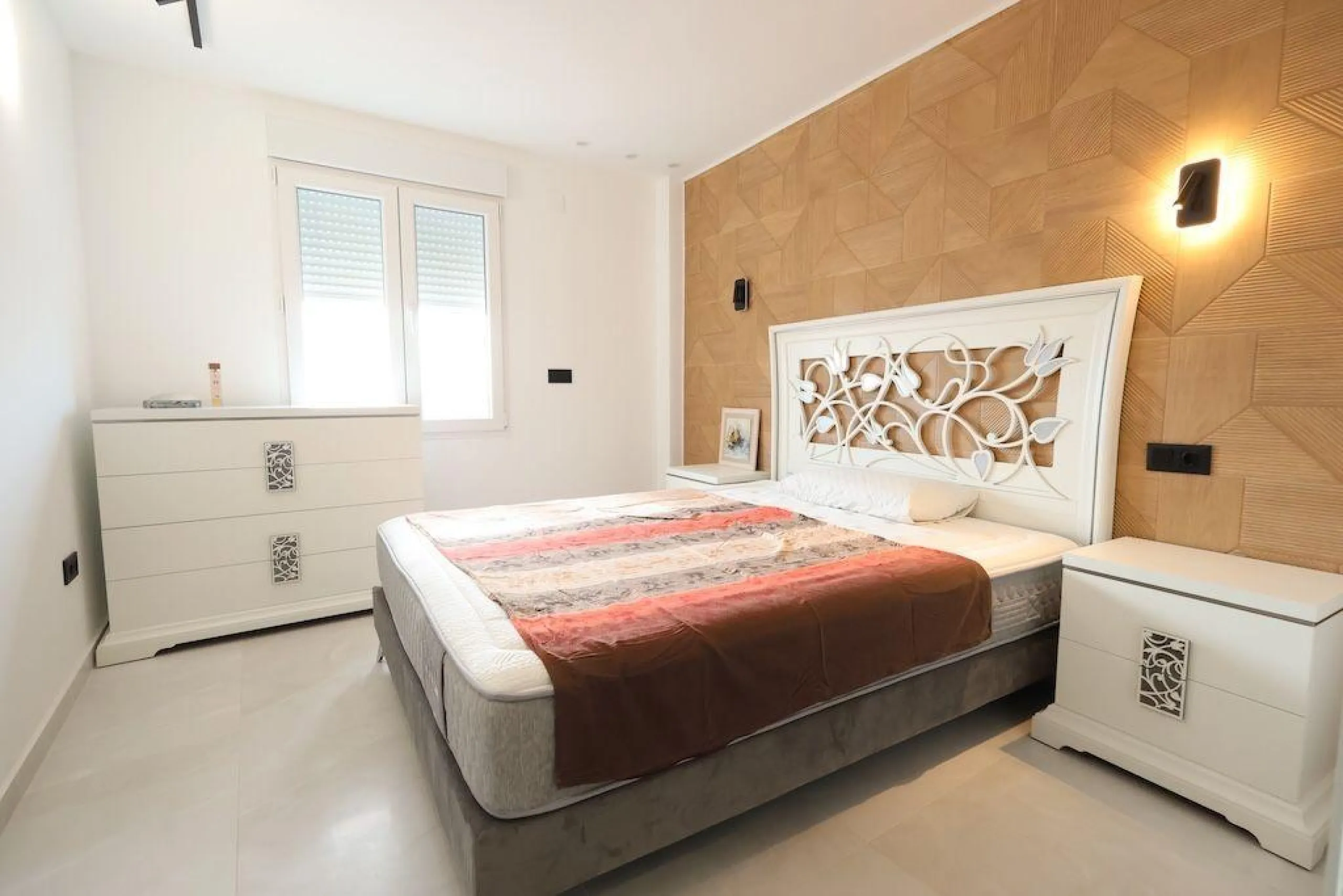 REFORMADO APARTAMENTO EN PILAR DE LA HORADADA. 3 DORM. 2 BAÑOS. SUPERFICIE 95 M2.