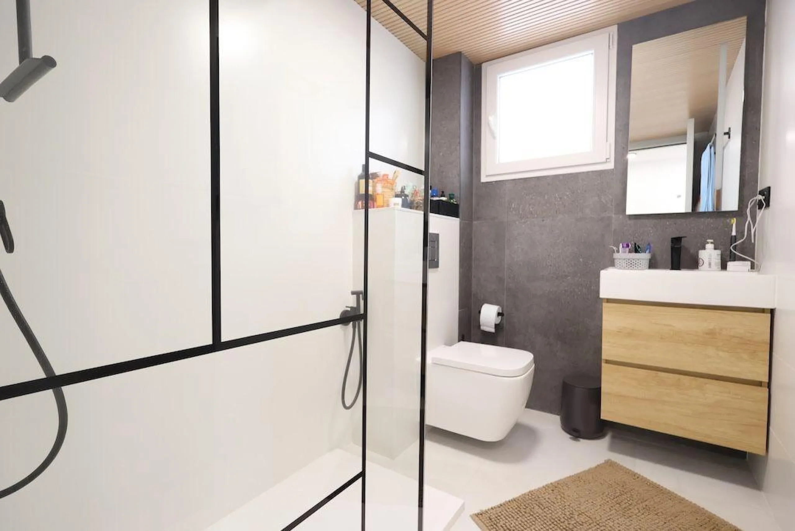 REFORMADO APARTAMENTO EN PILAR DE LA HORADADA. 3 DORM. 2 BAÑOS. SUPERFICIE 95 M2.