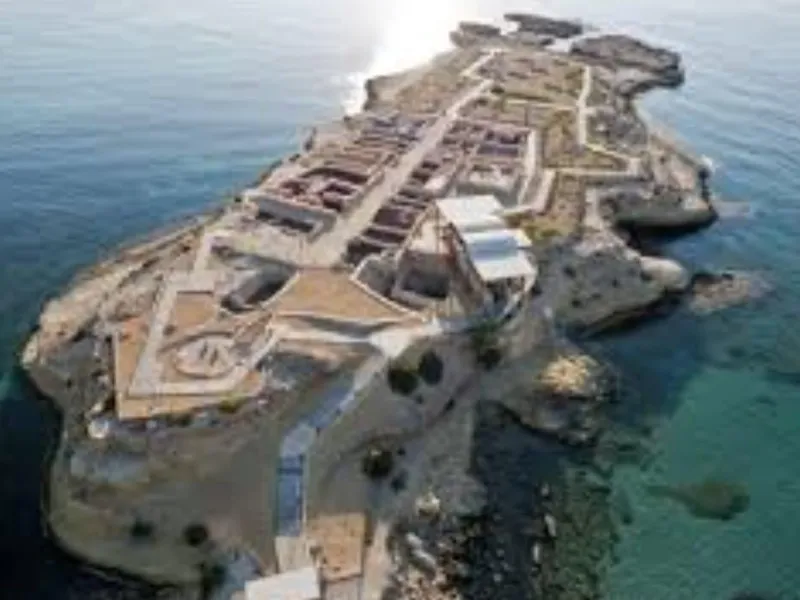 PARCELA URBANA EXCLUSIVA CON MAGNÍFICAS VISTAS A 300 METROS DEL MAR