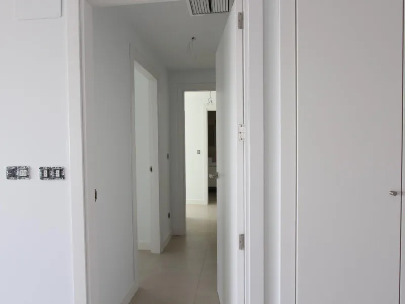 Elegancia y Confort en un Apartamento con Vistas al Mediterráneo