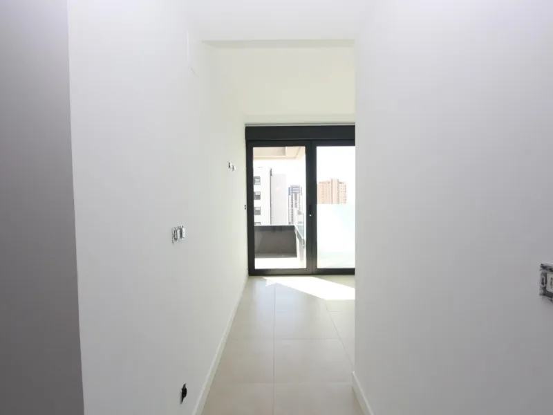 Elegancia y Confort en un Apartamento con Vistas al Mediterráneo