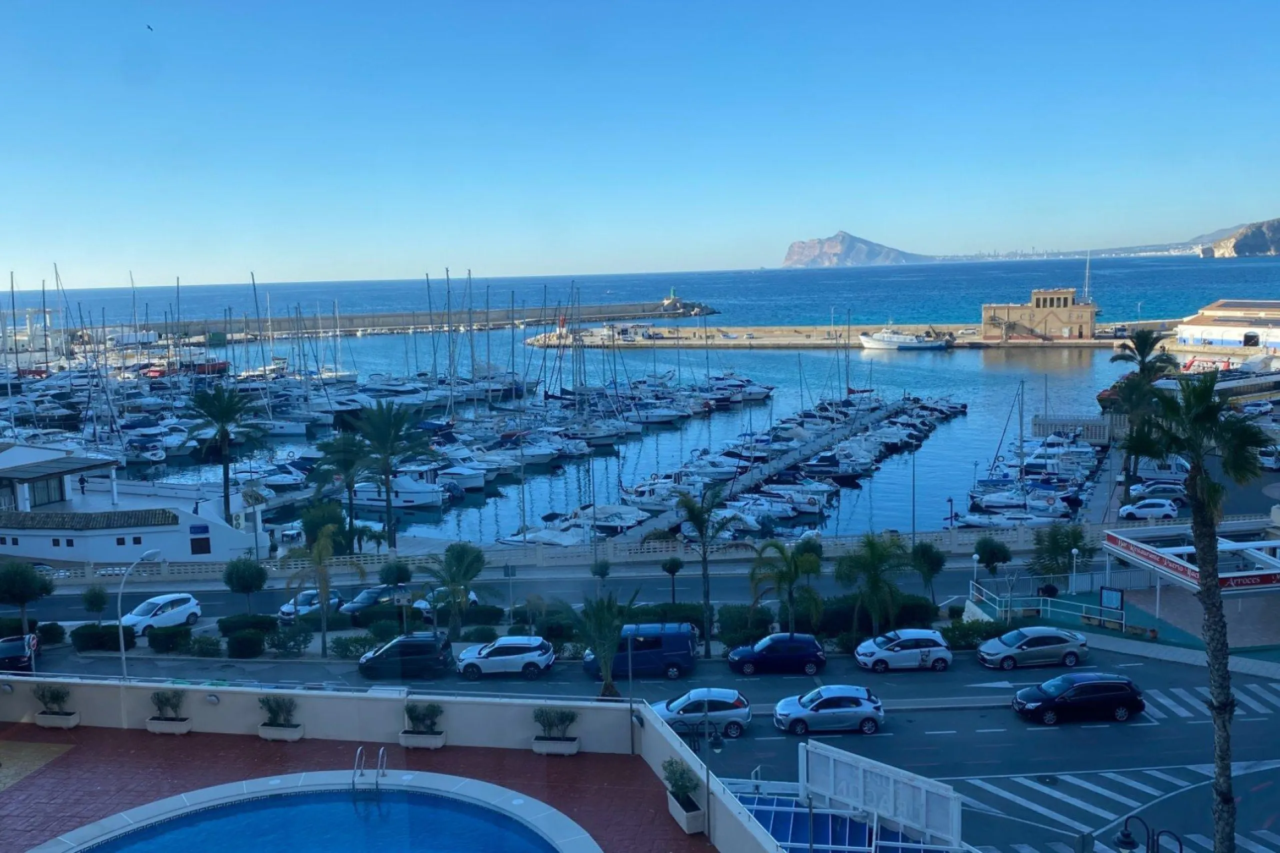 Spacious Apartment with Panoramic Sea Views in Calpe Port