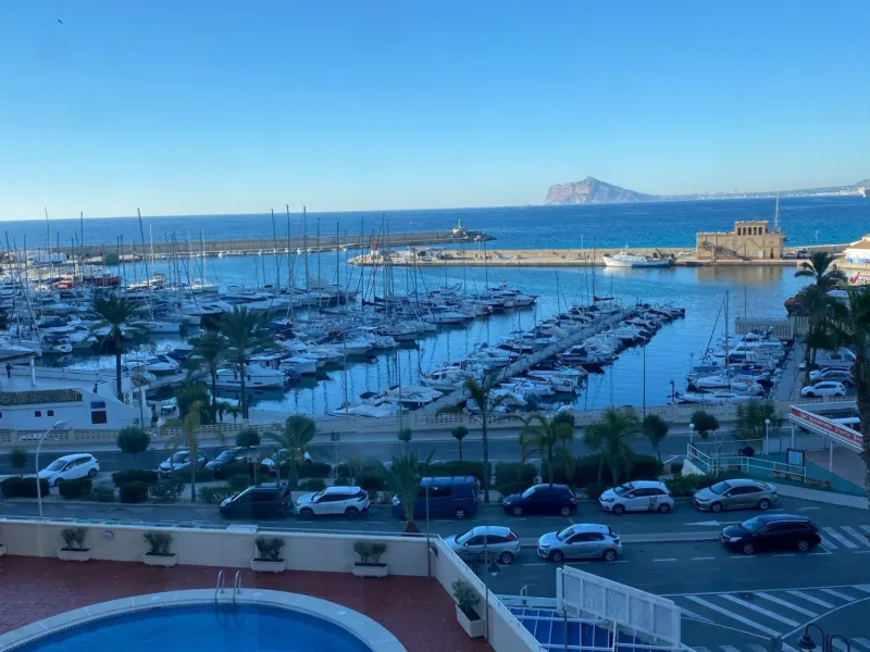 Spacious Apartment with Panoramic Sea Views in Calpe Port