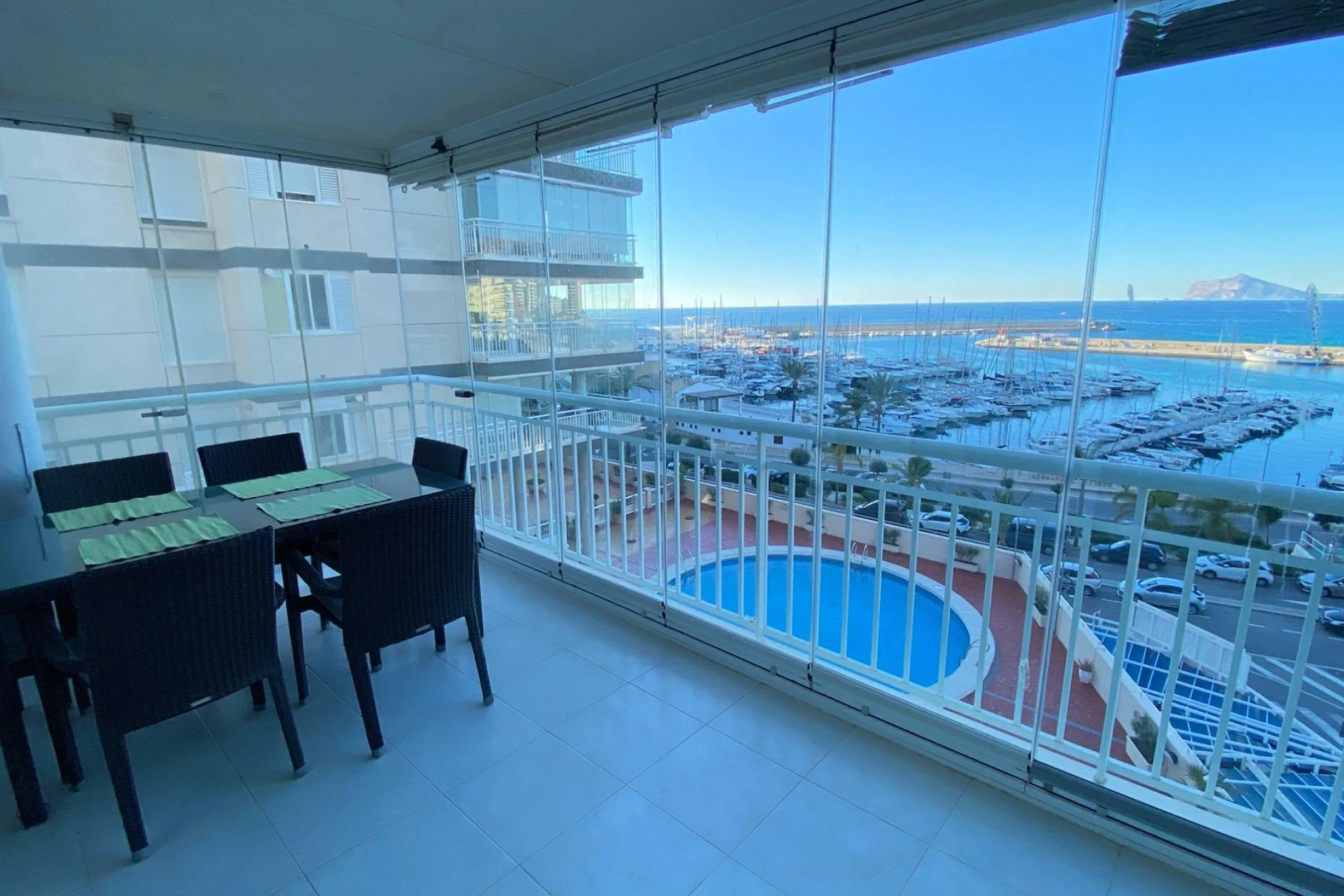 Spacious Apartment with Panoramic Sea Views in Calpe Port