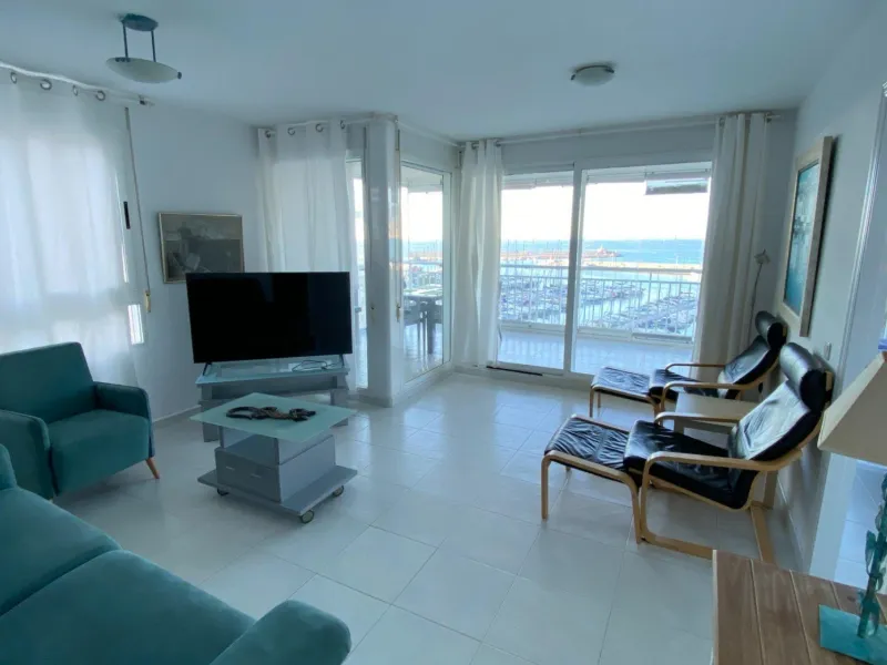 Spacious Apartment with Panoramic Sea Views in Calpe Port
